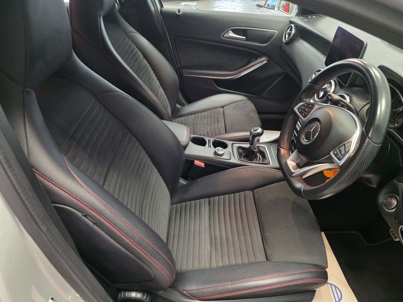 2017 MERCEDES-BENZ A CLASS 2017 MERCEDES-BENZ A CLASS