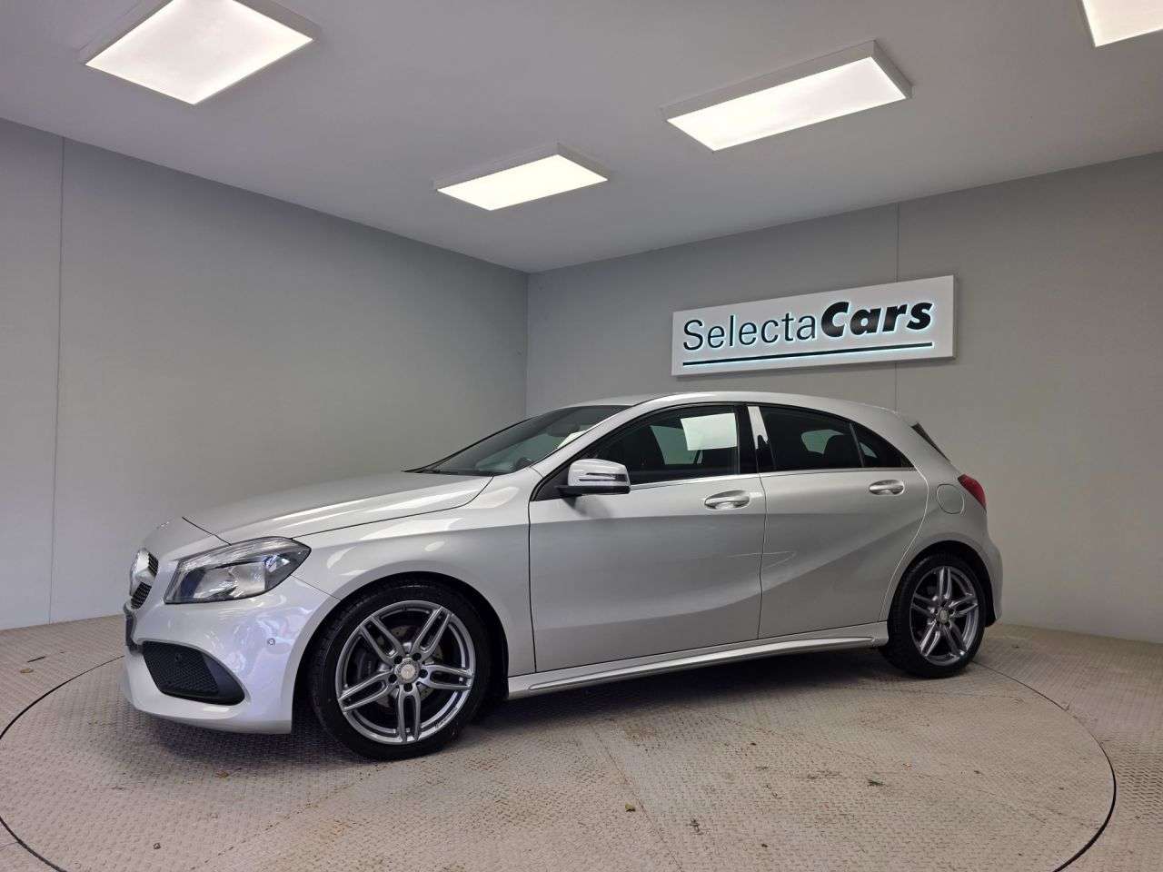 2017 MERCEDES-BENZ A CLASS 2017 MERCEDES-BENZ A CLASS