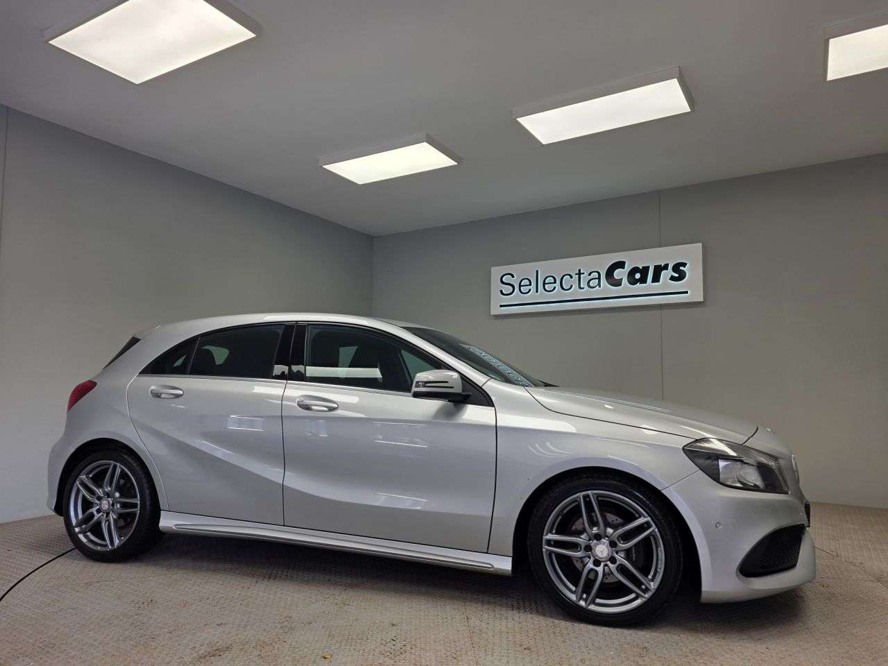 2017 MERCEDES-BENZ A CLASS 2017 MERCEDES-BENZ A CLASS
