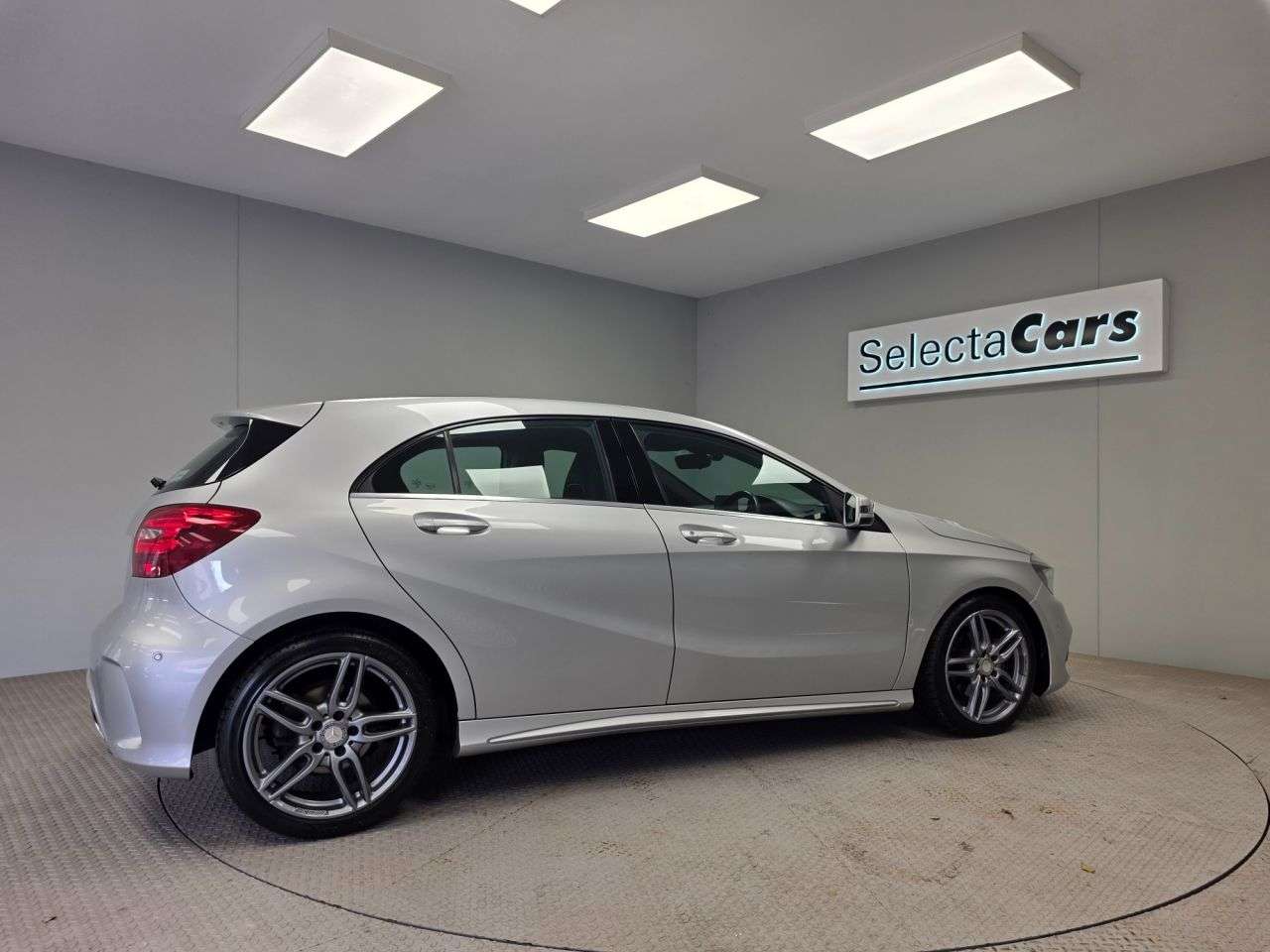 2017 MERCEDES-BENZ A CLASS 2017 MERCEDES-BENZ A CLASS