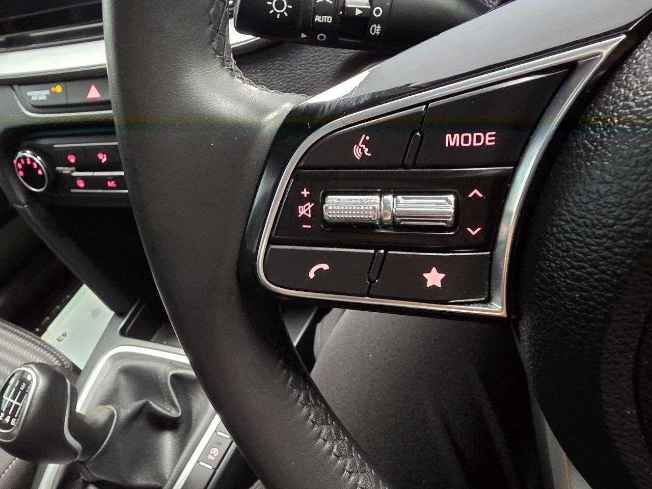 2023 KIA XCEED 2023 KIA XCEED