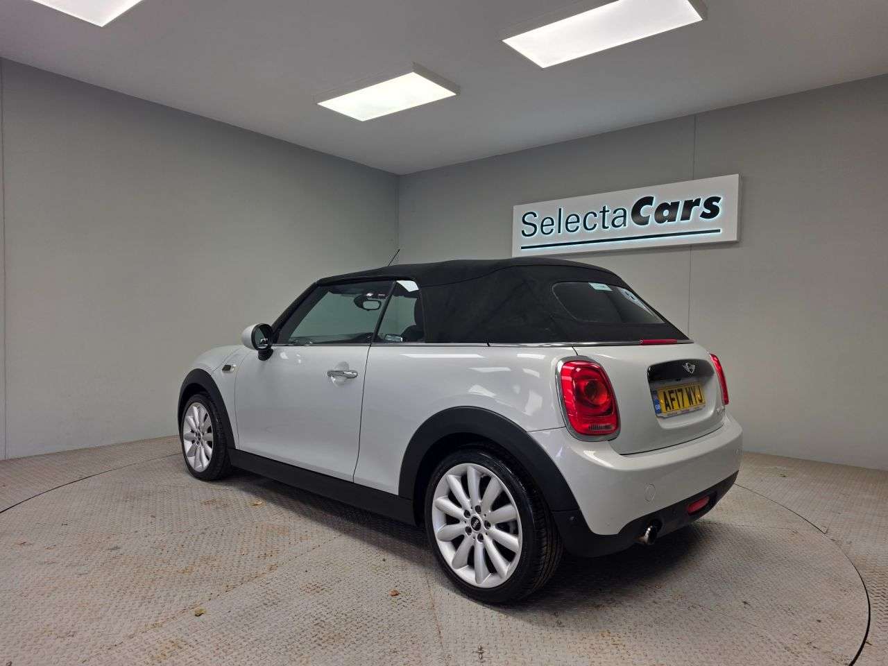 2017 MINI CONVERTIBLE 2017 MINI CONVERTIBLE