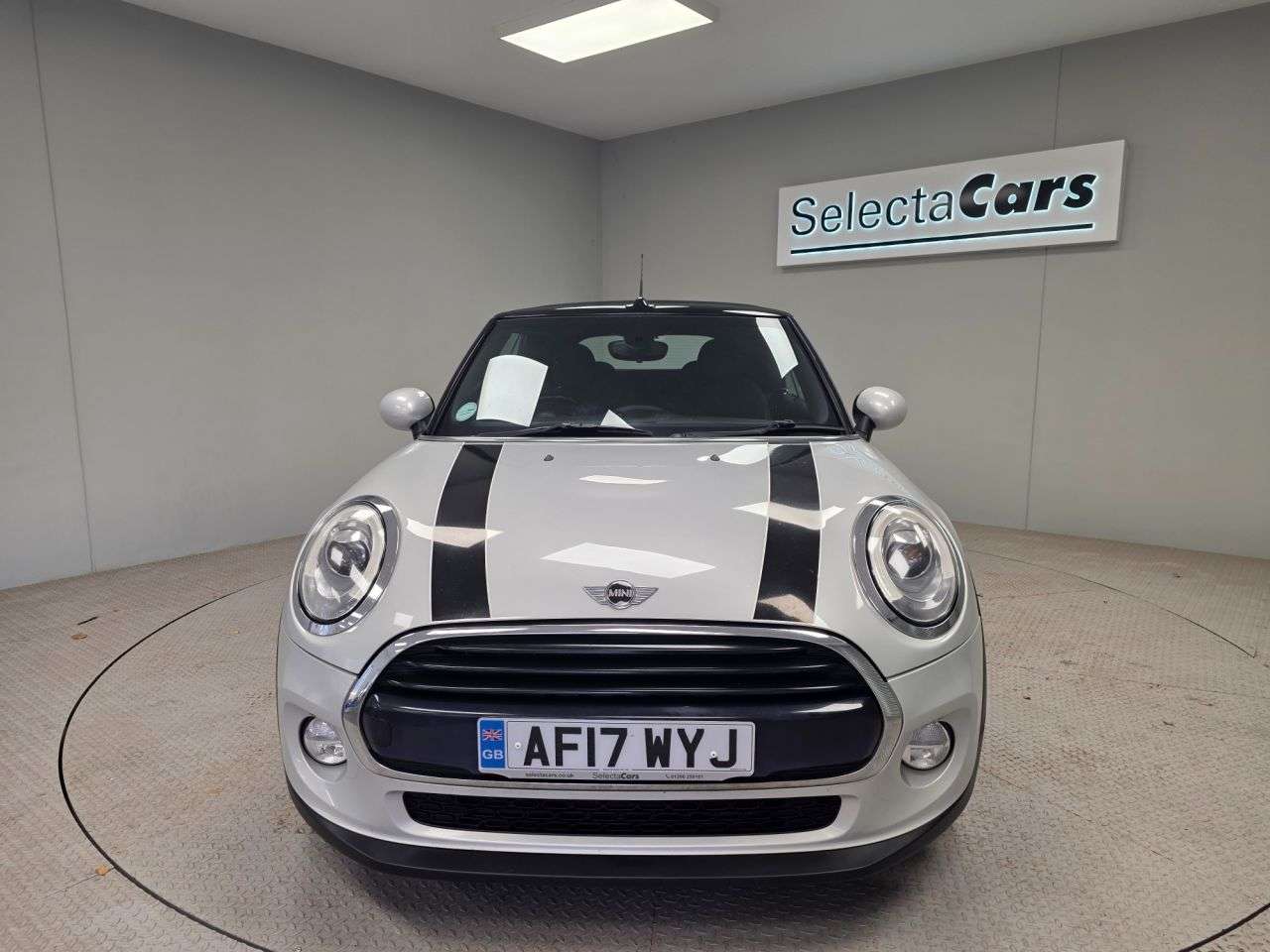A 2017 MINI CONVERTIBLE 1.5 Cooper Convertible 2dr Petrol Manual Euro 6 (s/s) (136 ps) A 2017 MINI CONVERTIBLE 1.5 Cooper Convertible 2dr Petrol Manual Euro 6 (s/s) (136 ps)