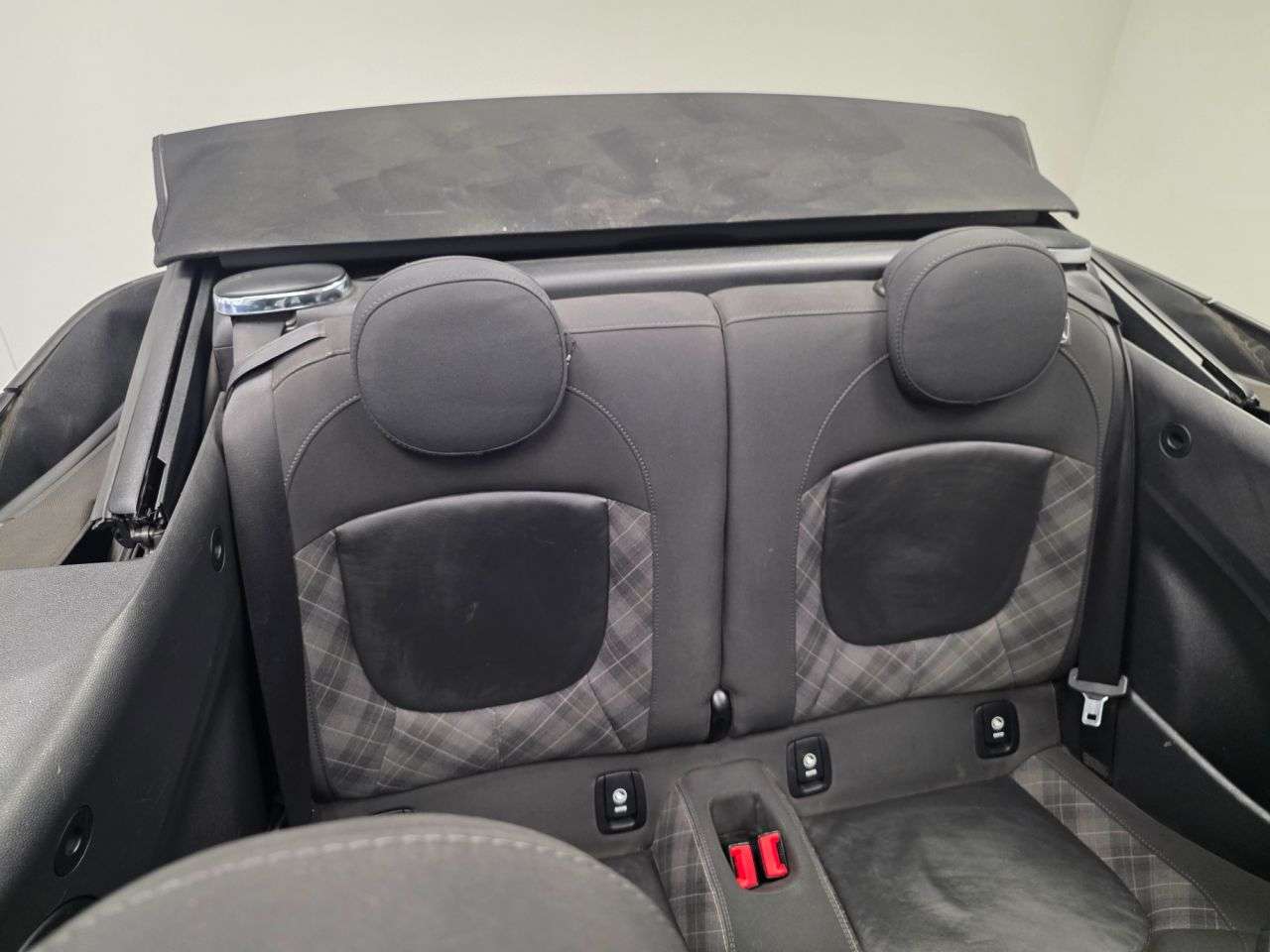 2017 MINI CONVERTIBLE 2017 MINI CONVERTIBLE