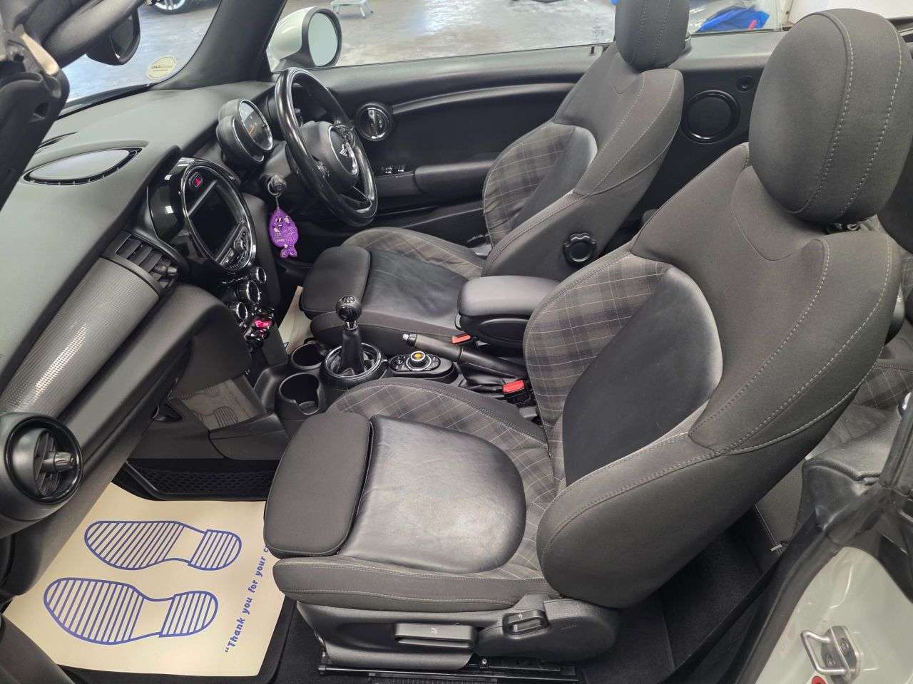 2017 MINI CONVERTIBLE 2017 MINI CONVERTIBLE