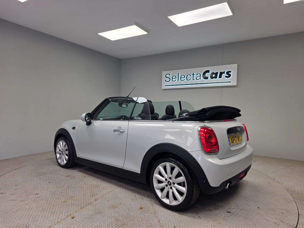 2017 MINI CONVERTIBLE 2017 MINI CONVERTIBLE