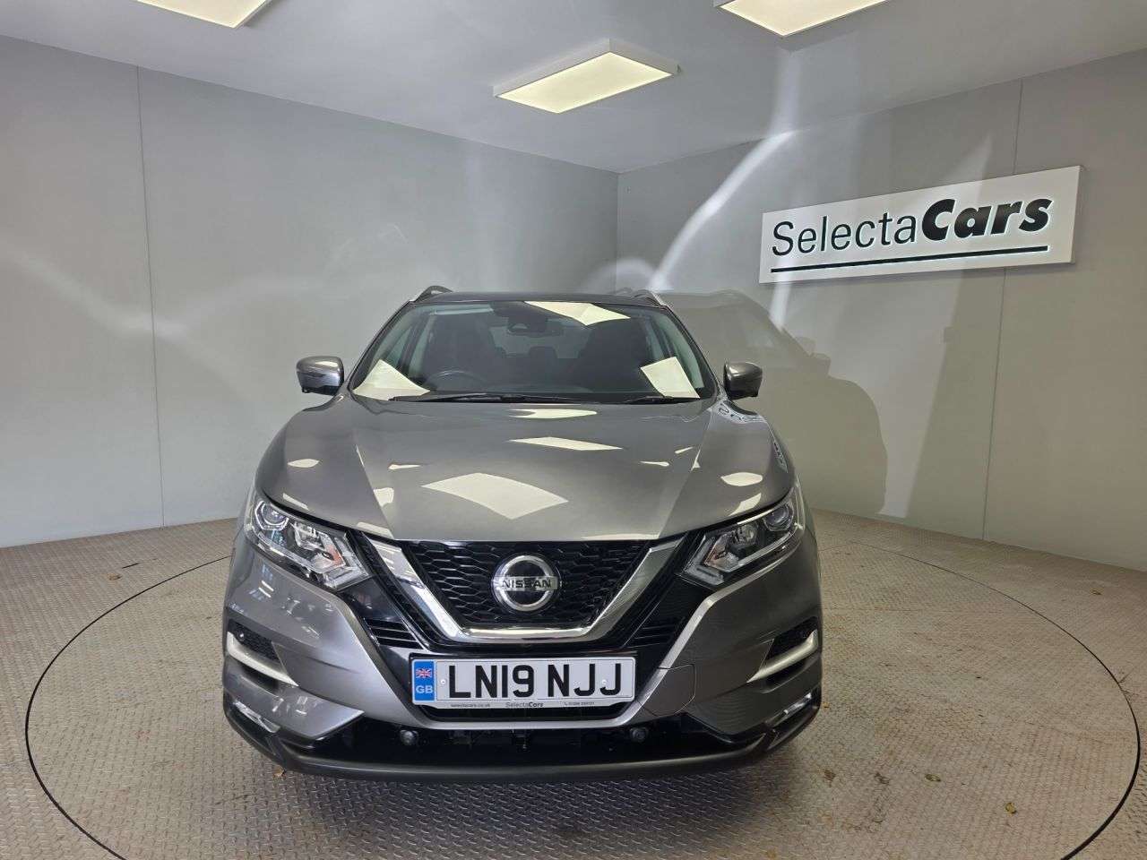 A 2019 NISSAN QASHQAI 1.3 DIG-T N-Connecta SUV 5dr Petrol Manual Euro 6 (s/s) (140 ps) A 2019 NISSAN QASHQAI 1.3 DIG-T N-Connecta SUV 5dr Petrol Manual Euro 6 (s/s) (140 ps)