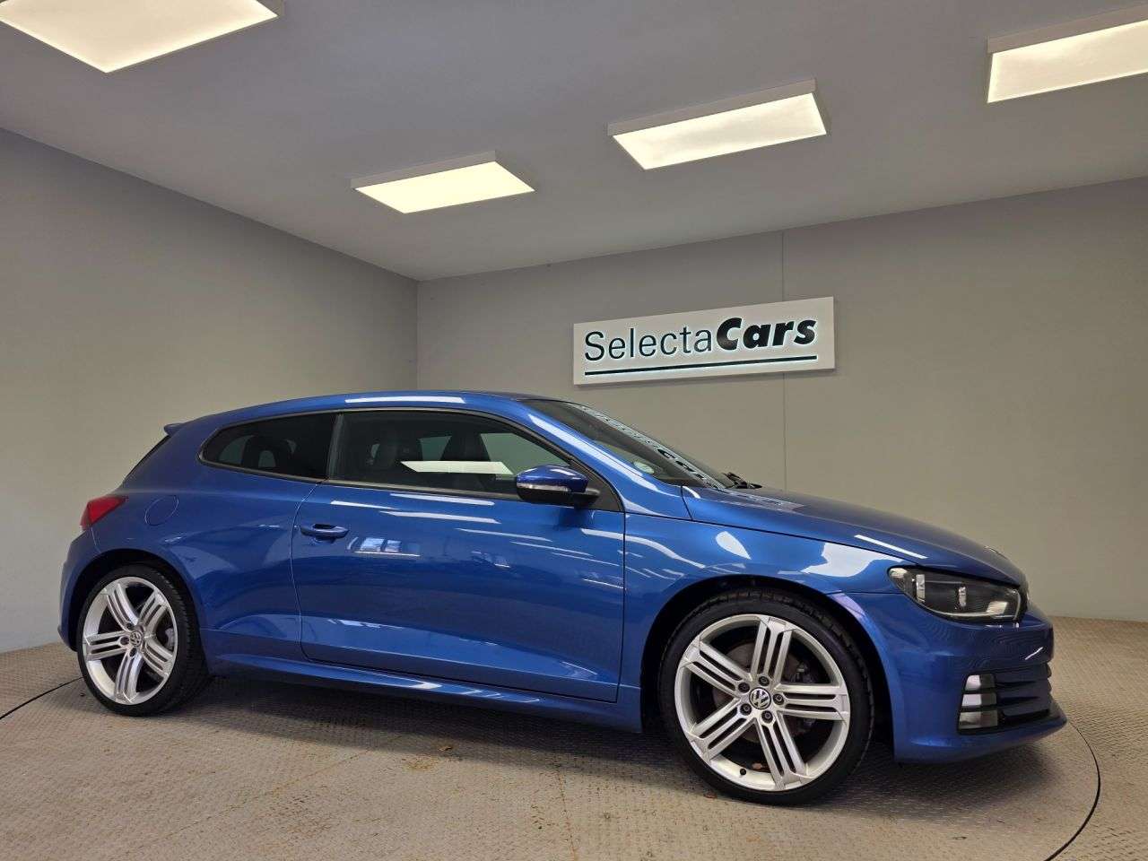 A 2016 VOLKSWAGEN SCIROCCO R LINE TSI BLUEMOTION TECHNOLOGY A 2016 VOLKSWAGEN SCIROCCO R LINE TSI BLUEMOTION TECHNOLOGY