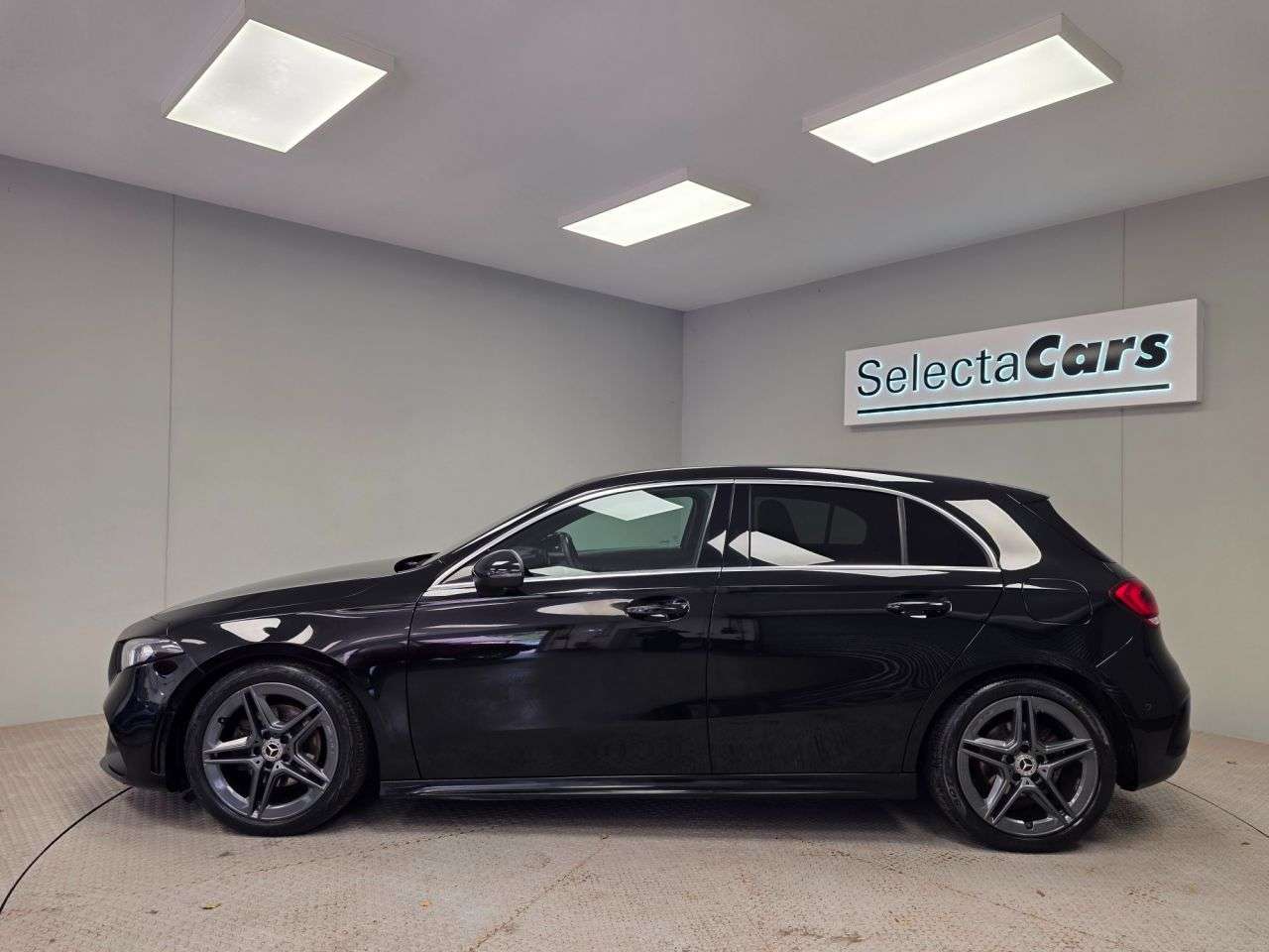 2021 MERCEDES-BENZ A CLASS 2021 MERCEDES-BENZ A CLASS