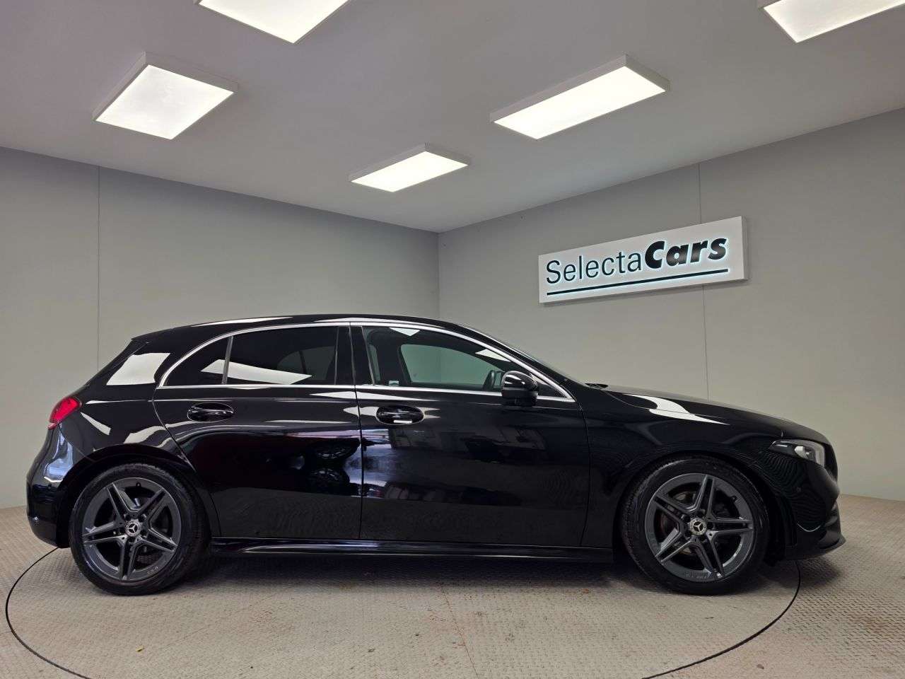 2021 MERCEDES-BENZ A CLASS 2021 MERCEDES-BENZ A CLASS