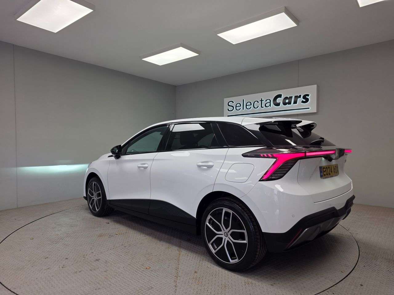 A 2024 MG 1100 64kWh Trophy Long Range Hatchback 5dr Electric Auto (203 ps) A 2024 MG 1100 64kWh Trophy Long Range Hatchback 5dr Electric Auto (203 ps)