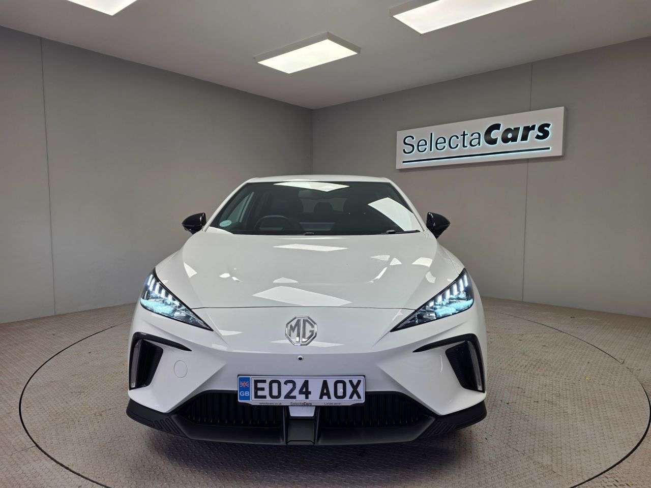 A 2024 MG 1100 64kWh Trophy Long Range Hatchback 5dr Electric Auto (203 ps) A 2024 MG 1100 64kWh Trophy Long Range Hatchback 5dr Electric Auto (203 ps)