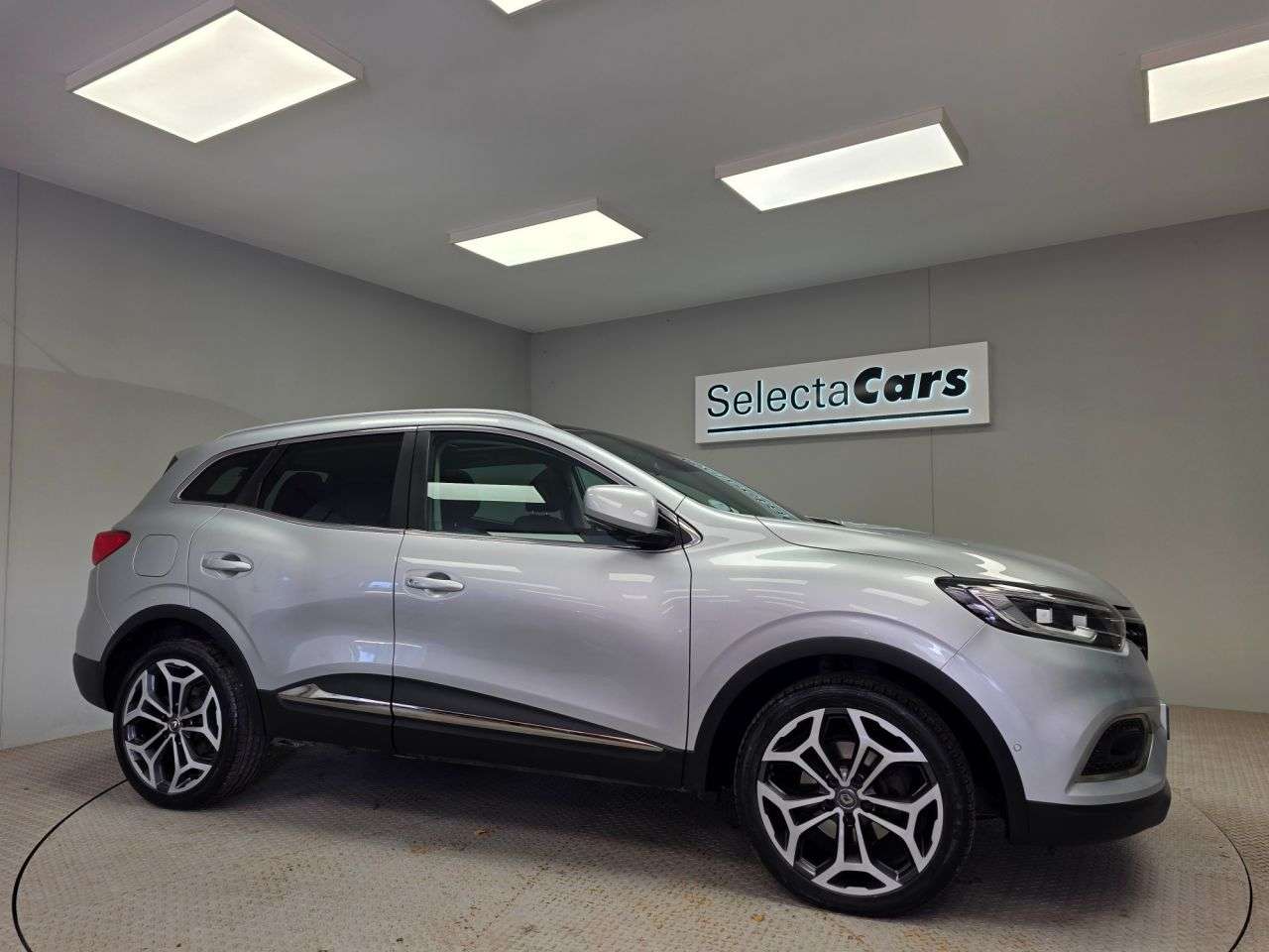 A 2020 RENAULT KADJAR 1.3 TCe GT Line SUV 5dr Petrol Manual Euro 6 (s/s) (140 ps) A 2020 RENAULT KADJAR 1.3 TCe GT Line SUV 5dr Petrol Manual Euro 6 (s/s) (140 ps)