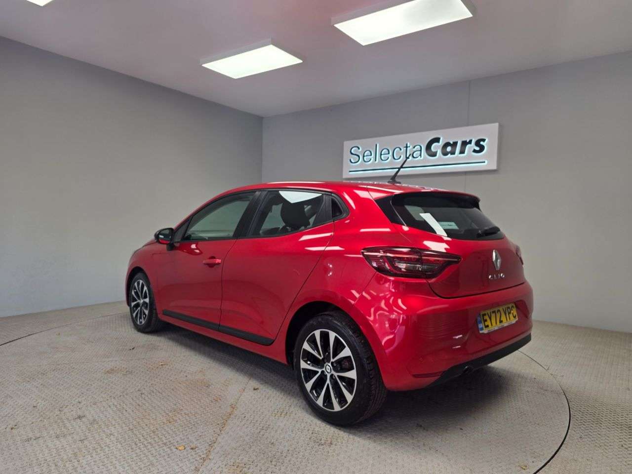A 2022 RENAULT CLIO 1.0 TCe Evolution Hatchback 5dr Petrol Manual Euro 6 (s/s) (90 ps) A 2022 RENAULT CLIO 1.0 TCe Evolution Hatchback 5dr Petrol Manual Euro 6 (s/s) (90 ps)