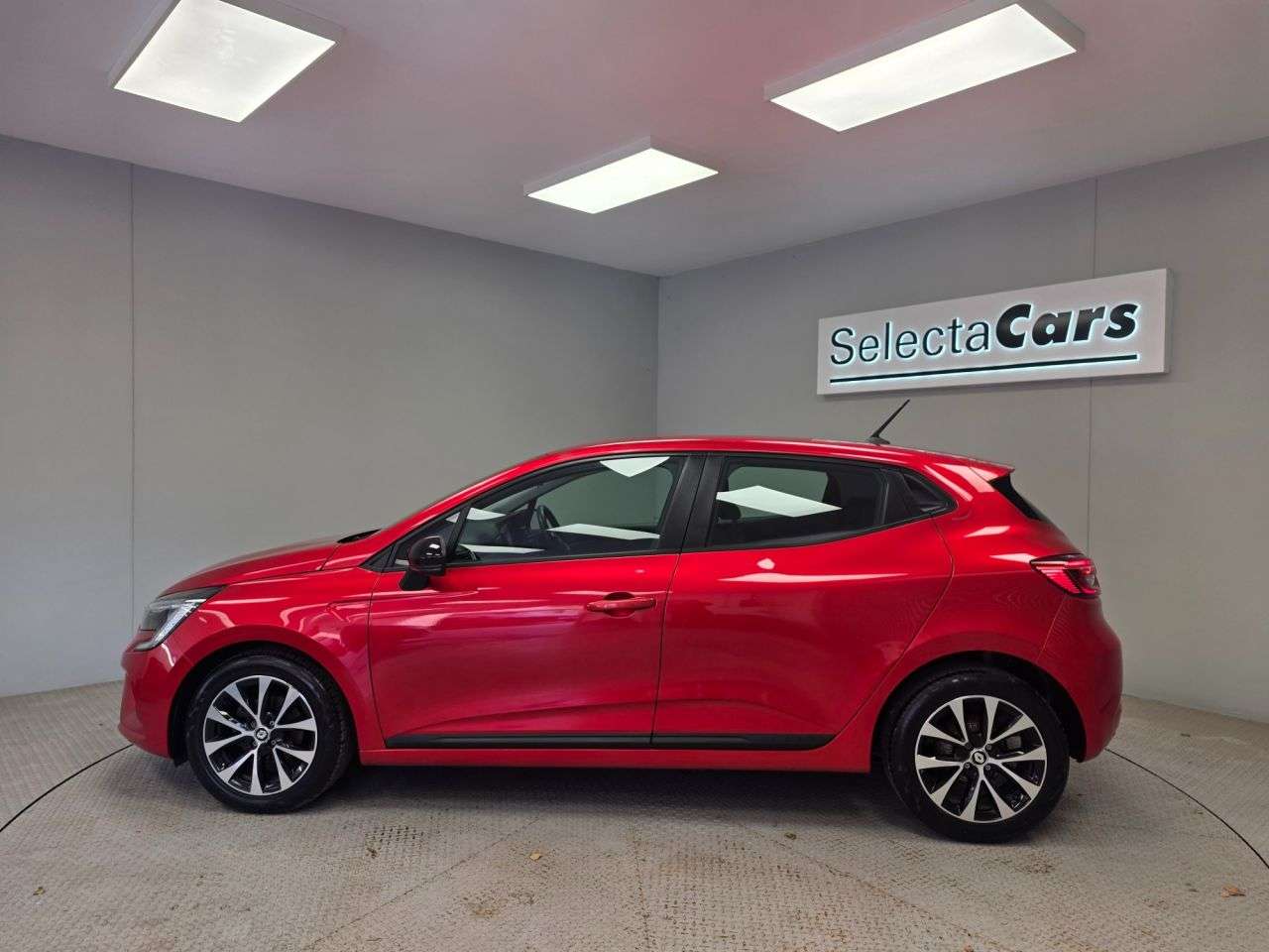 2022 RENAULT CLIO 2022 RENAULT CLIO