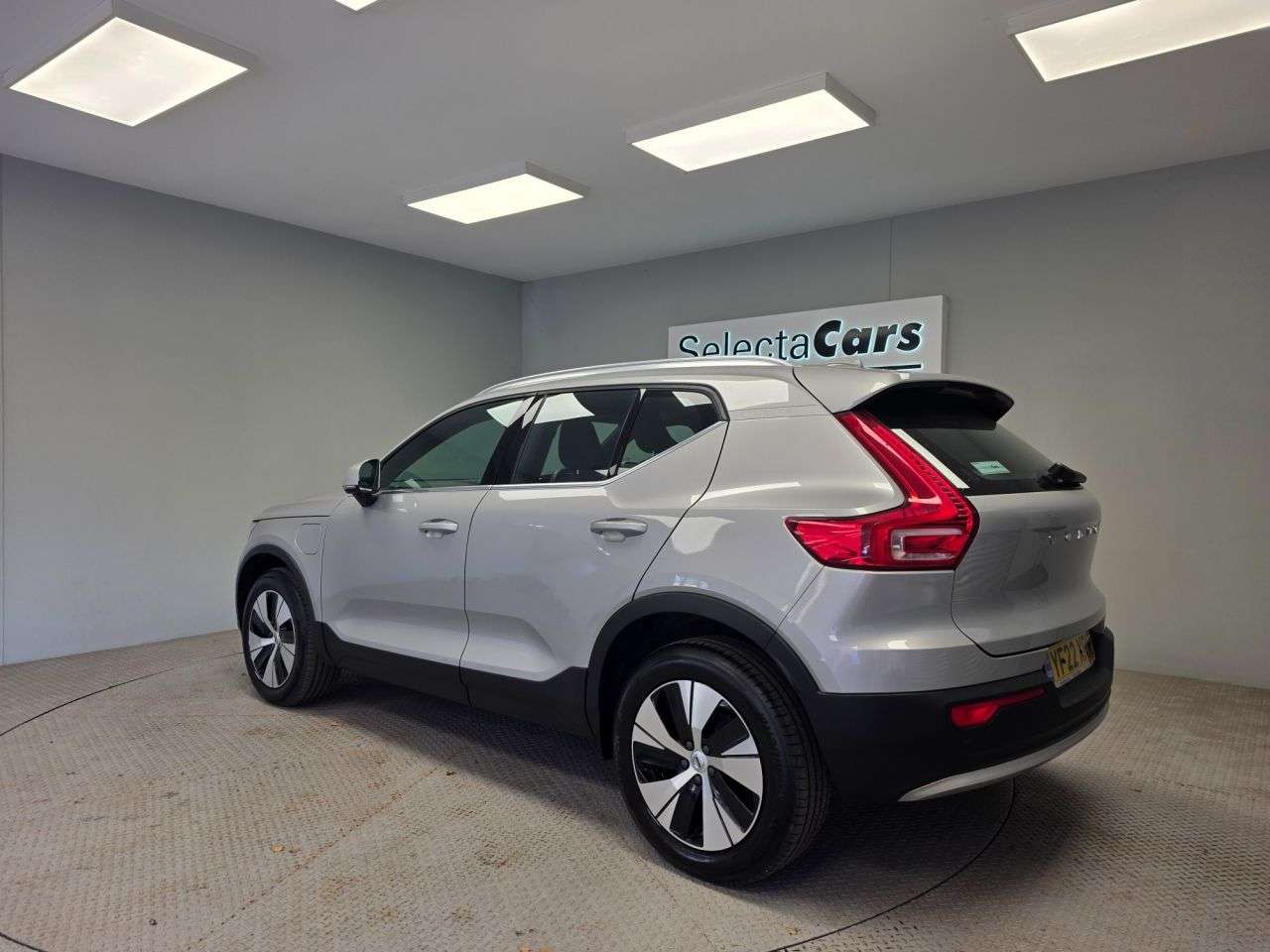 2022 VOLVO XC40 2022 VOLVO XC40