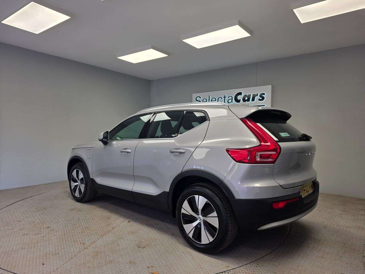 2022 VOLVO XC40 2022 VOLVO XC40
