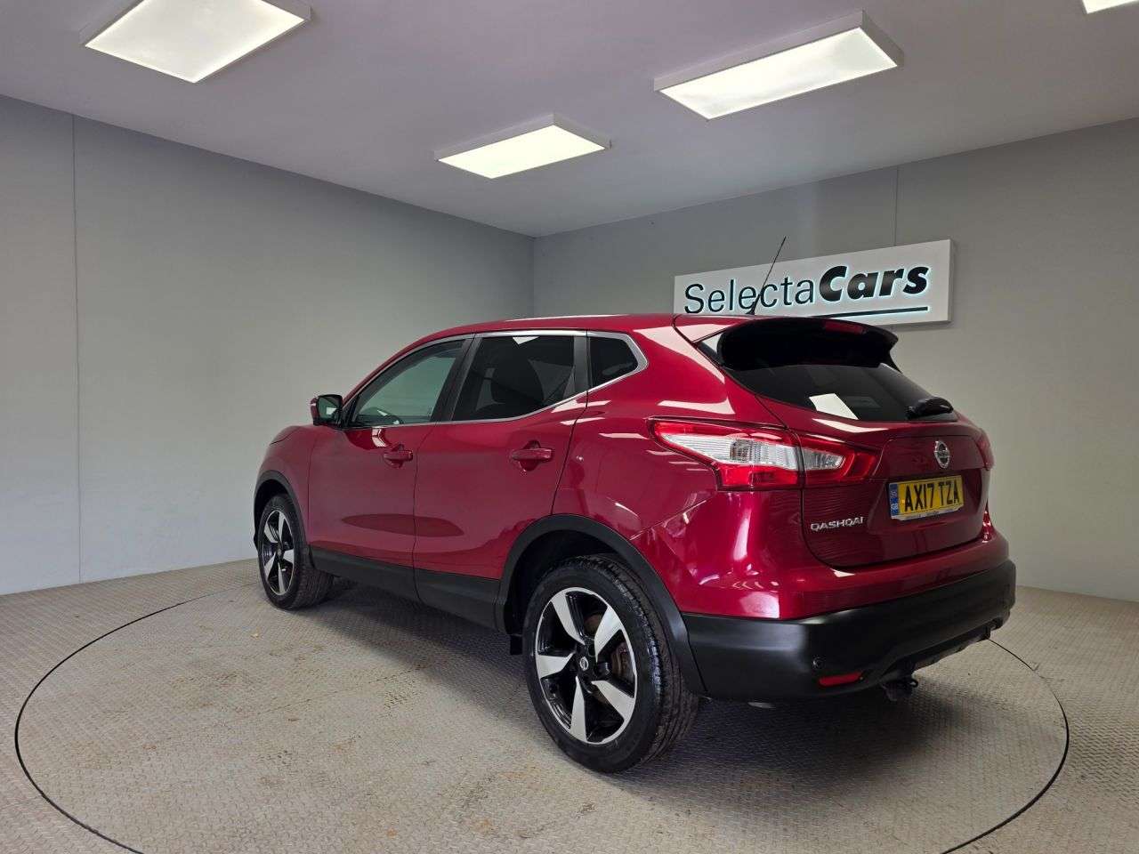 A 2017 NISSAN QASHQAI 1.5 dCi N-Connecta SUV 5dr Diesel Manual 2WD Euro 6 (s/s) (110 ps) A 2017 NISSAN QASHQAI 1.5 dCi N-Connecta SUV 5dr Diesel Manual 2WD Euro 6 (s/s) (110 ps)