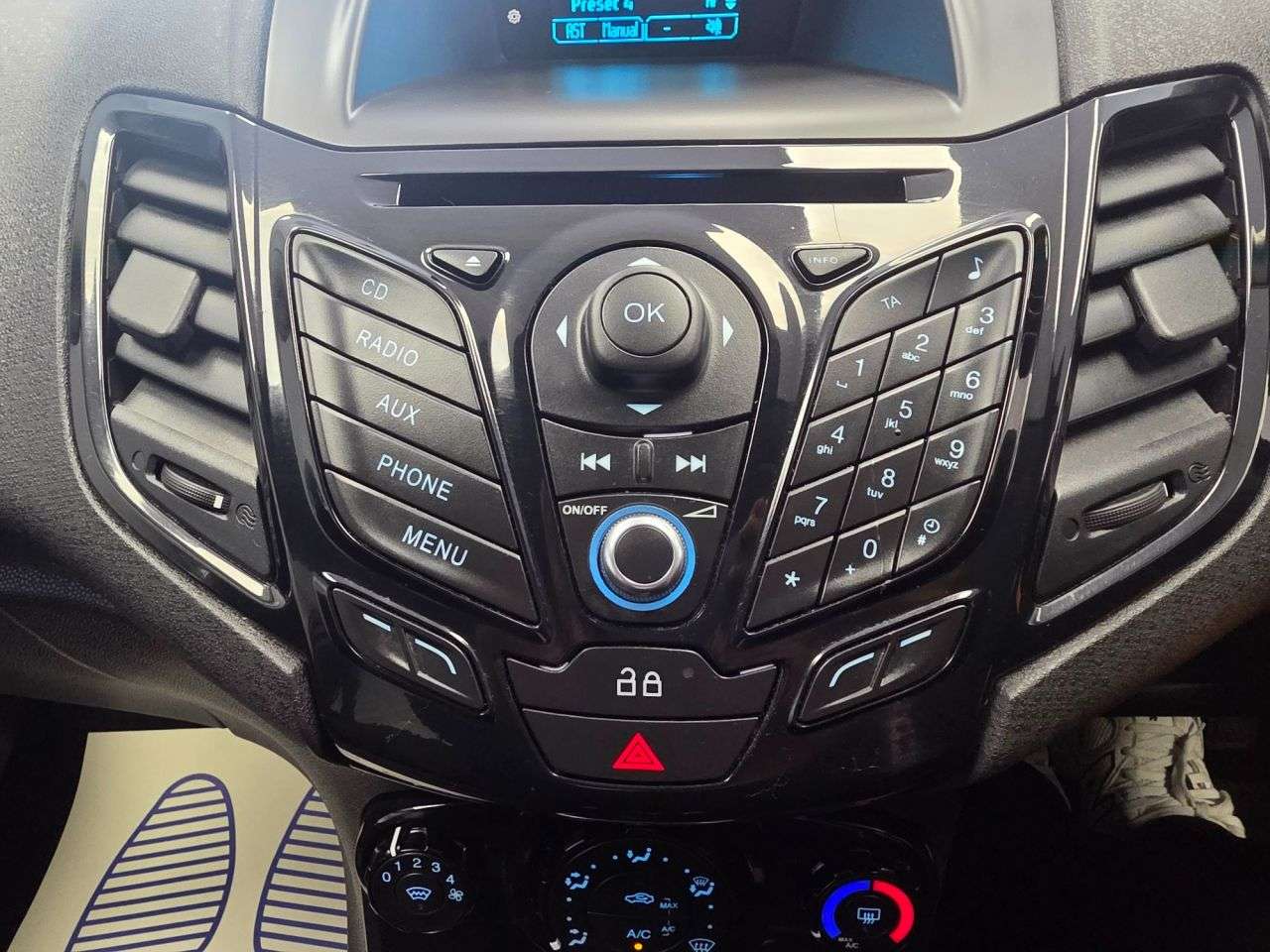 2014 FORD FIESTA 2014 FORD FIESTA