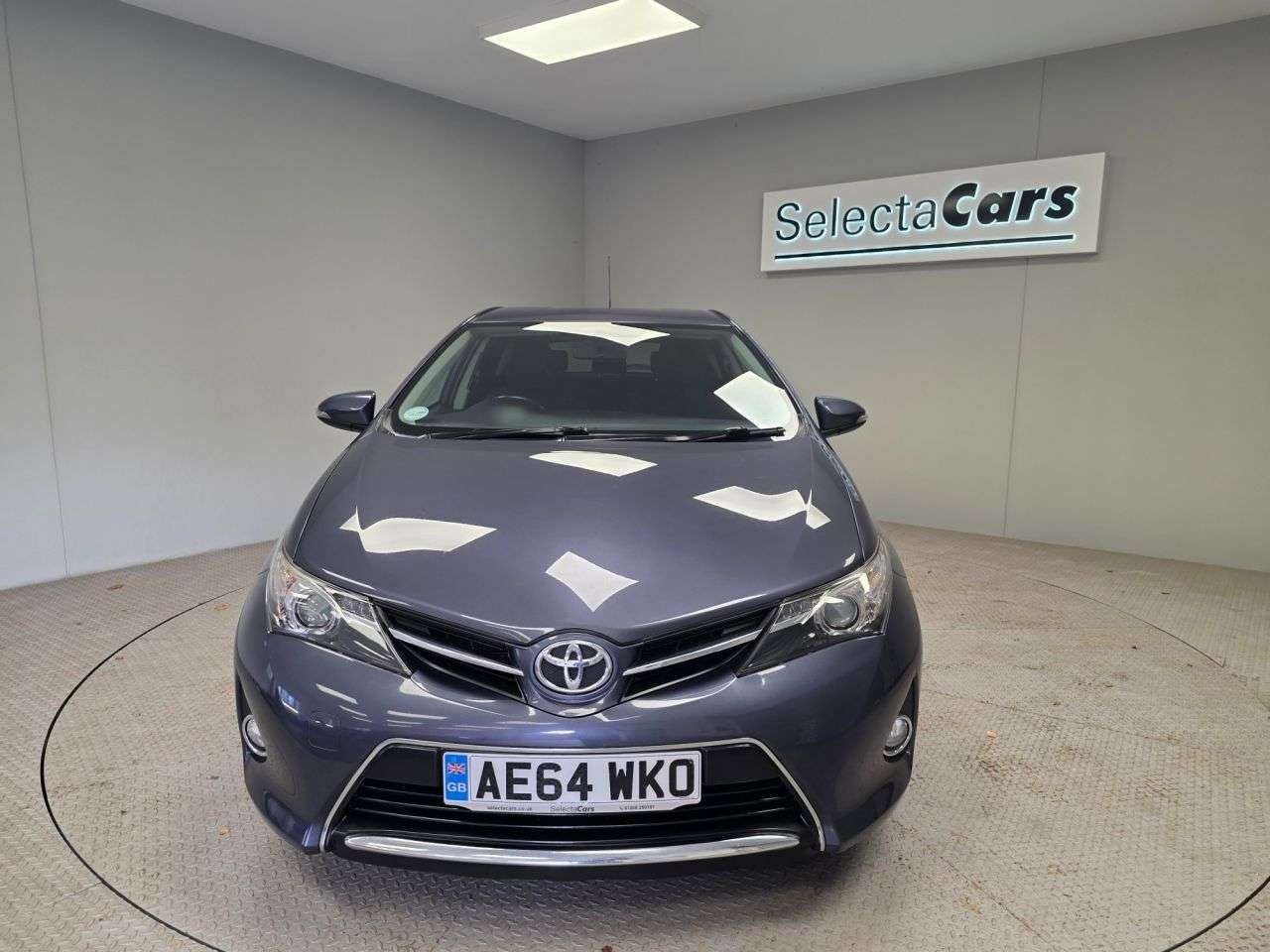 A 2015 TOYOTA AURIS 1.6 V-Matic Icon Plus Hatchback 5dr Petrol Multidrive S Euro 5 (132 ps) A 2015 TOYOTA AURIS 1.6 V-Matic Icon Plus Hatchback 5dr Petrol Multidrive S Euro 5 (132 ps)