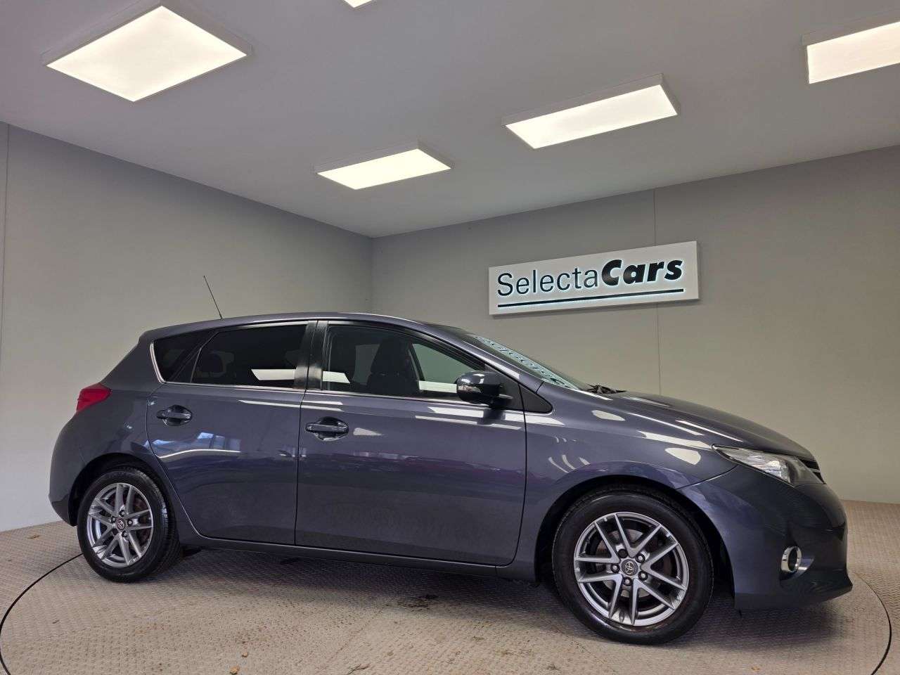 2015 TOYOTA AURIS 2015 TOYOTA AURIS