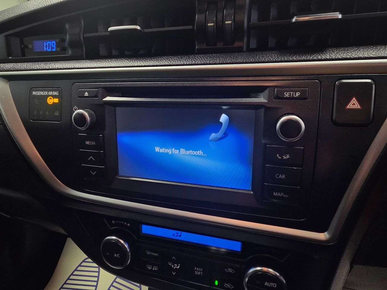2015 TOYOTA AURIS 2015 TOYOTA AURIS