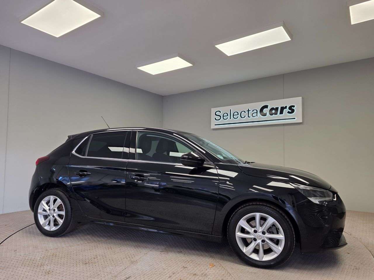 A 2021 VAUXHALL CORSA 1.2 Turbo Elite Hatchback 5dr Petrol Manual Euro 6 (s/s) (100 ps) A 2021 VAUXHALL CORSA 1.2 Turbo Elite Hatchback 5dr Petrol Manual Euro 6 (s/s) (100 ps)