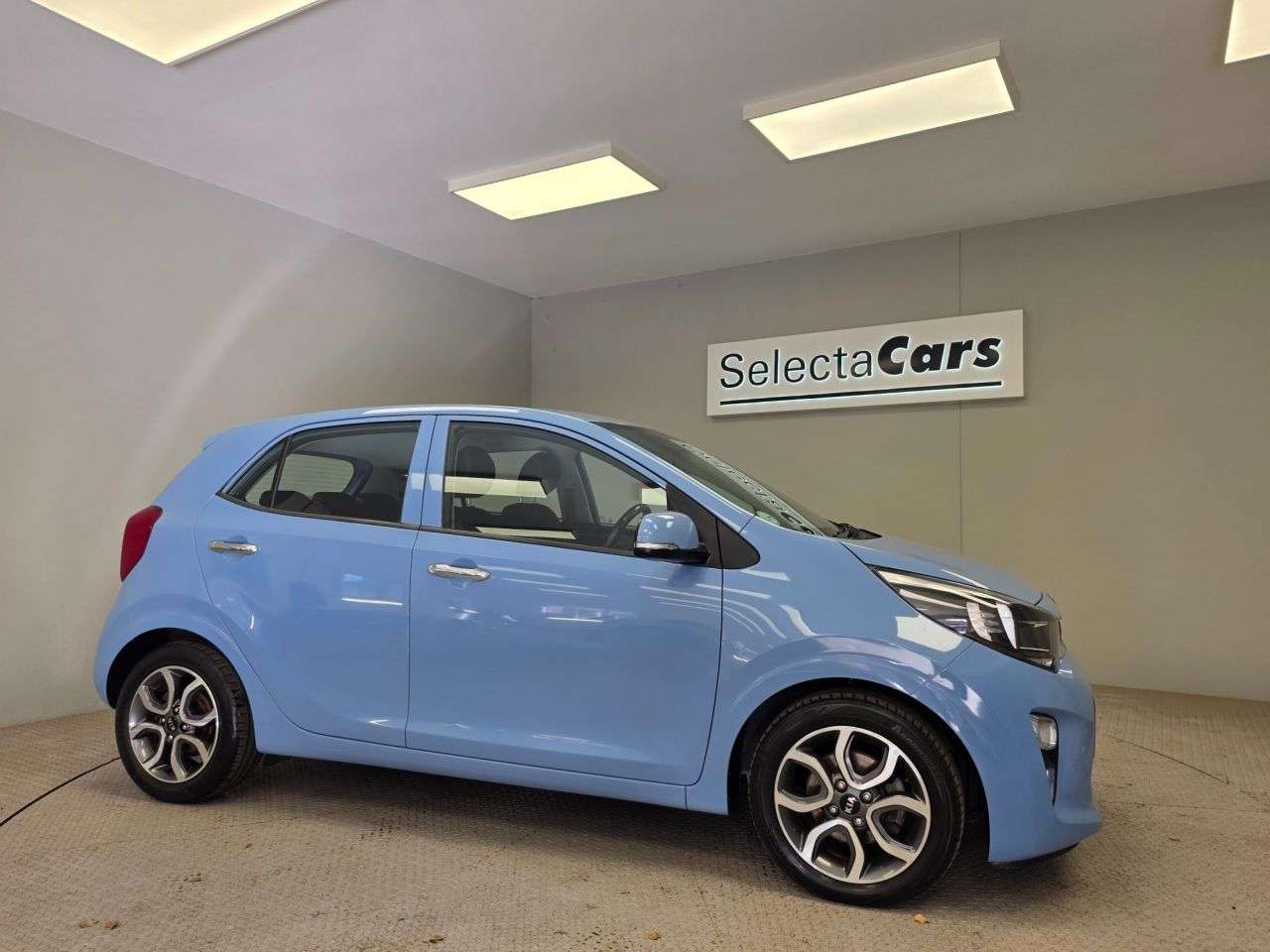 A 2018 KIA PICANTO 1.25 3 Hatchback 5dr Petrol Auto Euro 6 (83 bhp) A 2018 KIA PICANTO 1.25 3 Hatchback 5dr Petrol Auto Euro 6 (83 bhp)