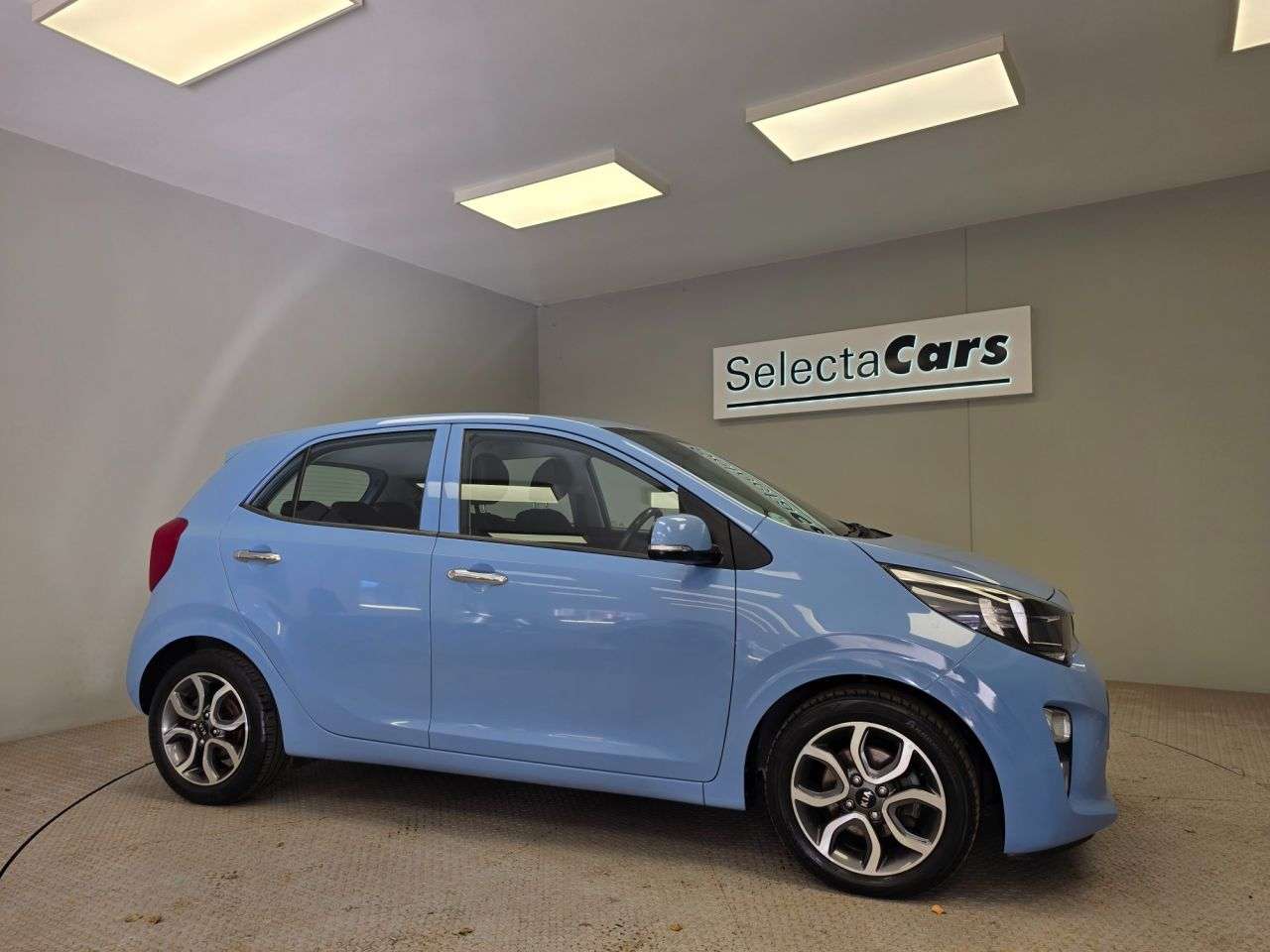 A 2018 KIA PICANTO 1.25 3 Hatchback 5dr Petrol Auto Euro 6 (83 bhp) A 2018 KIA PICANTO 1.25 3 Hatchback 5dr Petrol Auto Euro 6 (83 bhp)