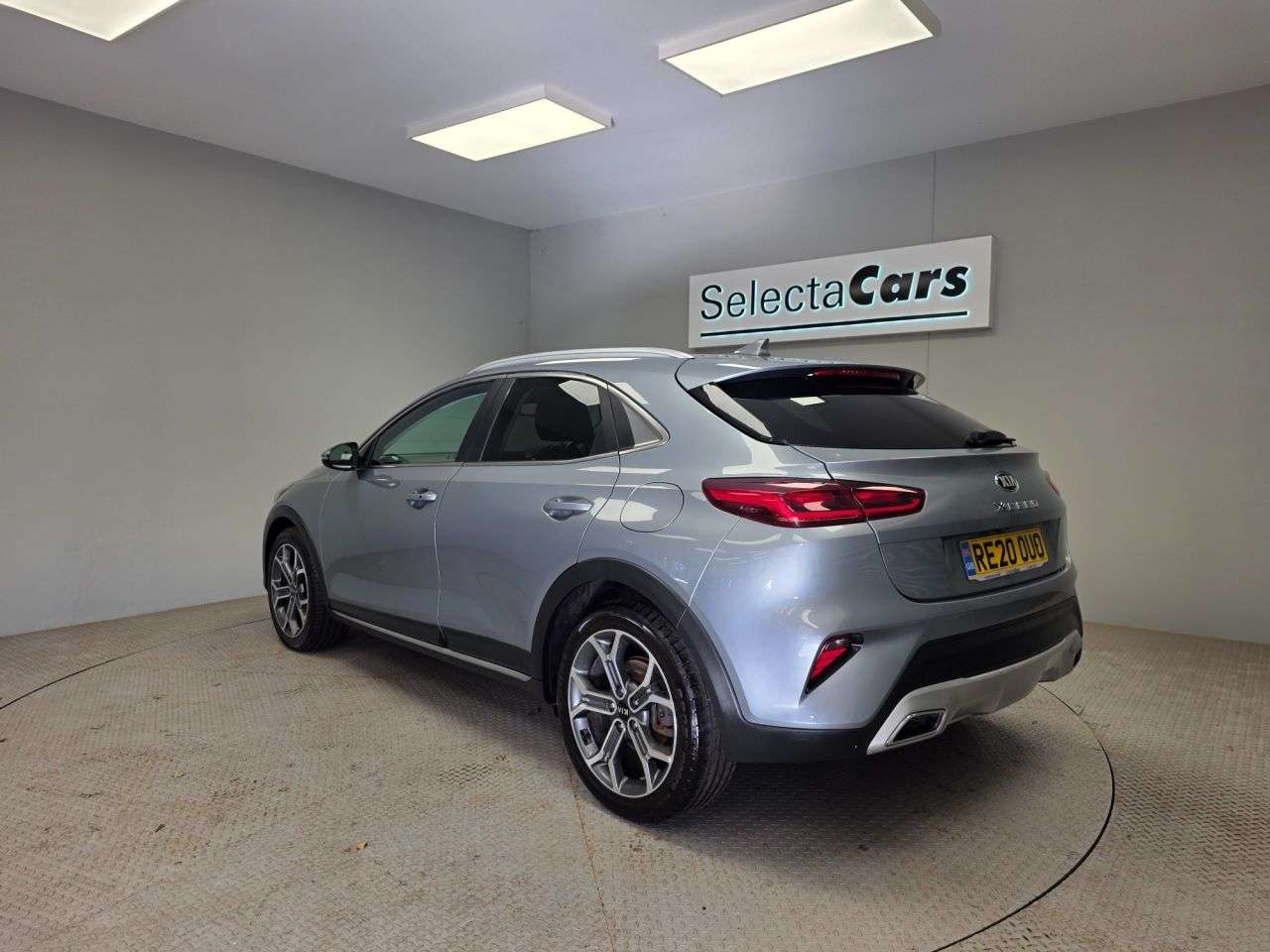2020 KIA XCEED 2020 KIA XCEED