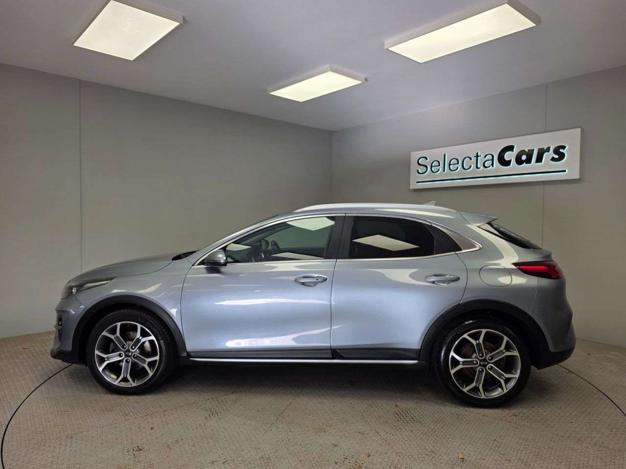 2020 KIA XCEED 2020 KIA XCEED