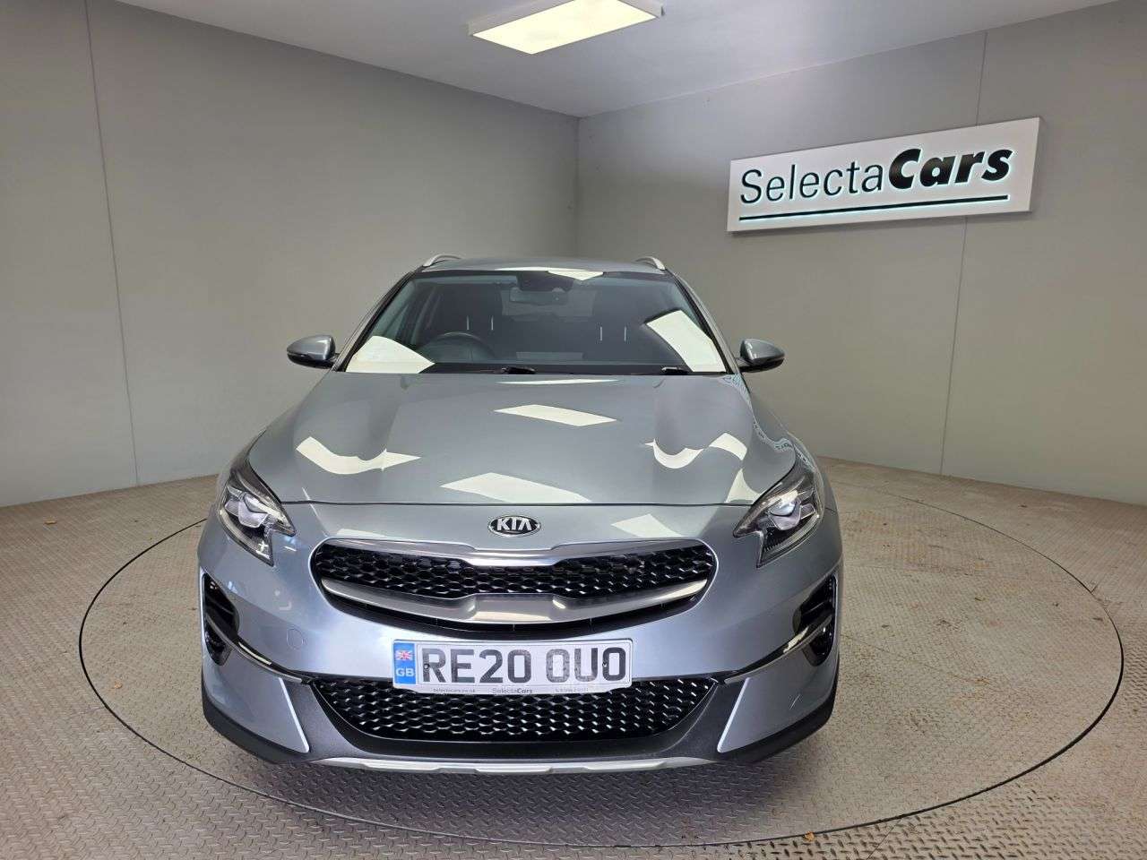 A 2020 KIA XCEED 1.4 T-GDi 3 SUV 5dr Petrol DCT Euro 6 (s/s) (138 bhp) A 2020 KIA XCEED 1.4 T-GDi 3 SUV 5dr Petrol DCT Euro 6 (s/s) (138 bhp)