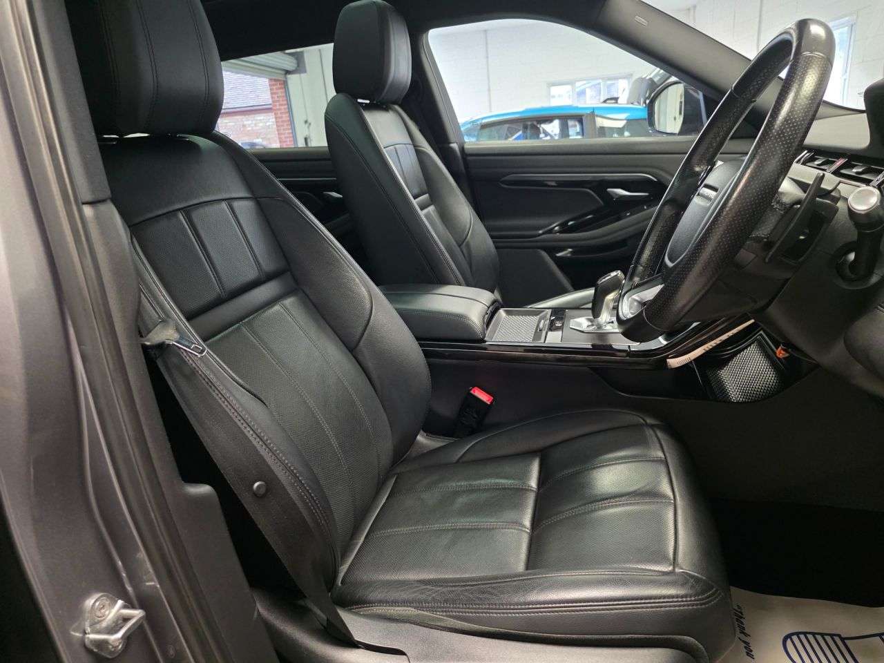 2020 LAND ROVER RANGE ROVER EVOQUE 2020 LAND ROVER RANGE ROVER EVOQUE