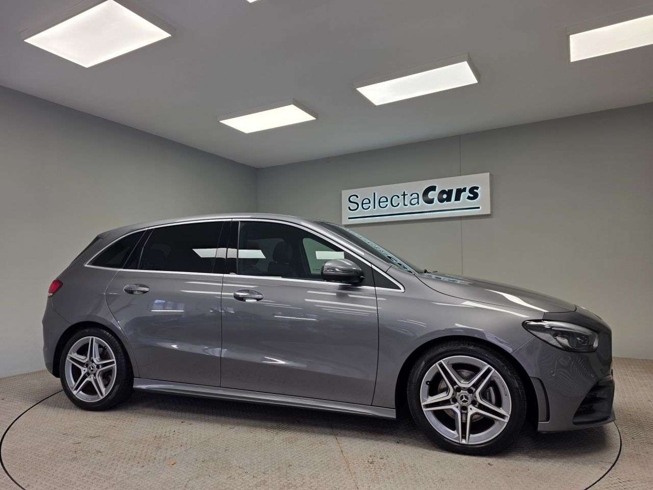A 2019 MERCEDES-BENZ B CLASS 1.3 B200 AMG Line (Premium Plus) MPV 5dr Petrol 7G-DCT Euro 6 (s/s) (163 ps A 2019 MERCEDES-BENZ B CLASS 1.3 B200 AMG Line (Premium Plus) MPV 5dr Petrol 7G-DCT Euro 6 (s/s) (163 ps