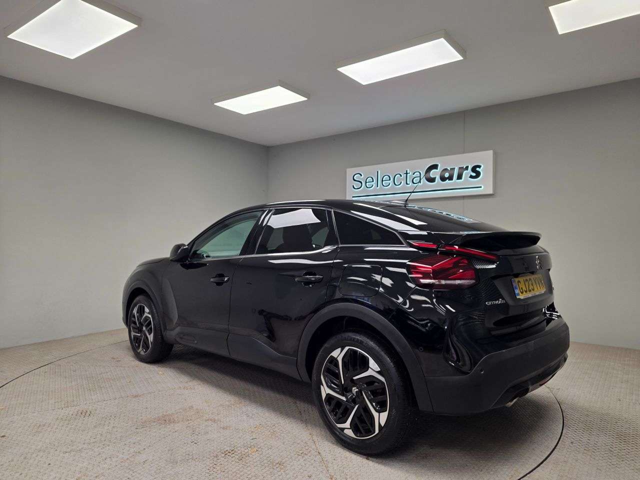 A 2023 CITROEN C4 1.2 PureTech Shine Plus Hatchback 5dr Petrol EAT8 Euro 6 (s/s) (130 ps) A 2023 CITROEN C4 1.2 PureTech Shine Plus Hatchback 5dr Petrol EAT8 Euro 6 (s/s) (130 ps)