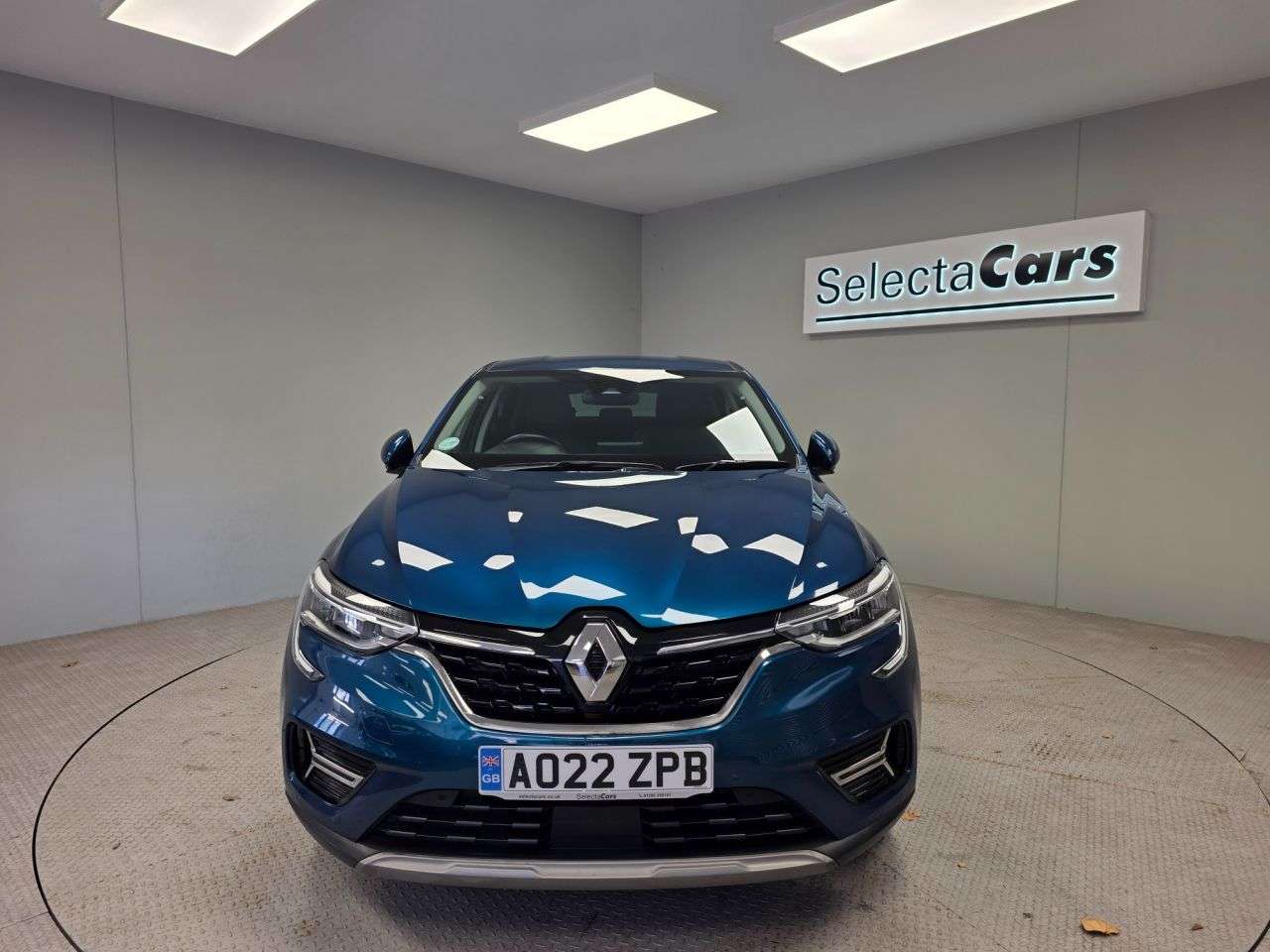 A 2022 RENAULT ARKANA 1.6 E-TECH S Edition SUV 5dr Petrol Hybrid Auto 2WD Euro 6 (s/s) (145 bhp) A 2022 RENAULT ARKANA 1.6 E-TECH S Edition SUV 5dr Petrol Hybrid Auto 2WD Euro 6 (s/s) (145 bhp)