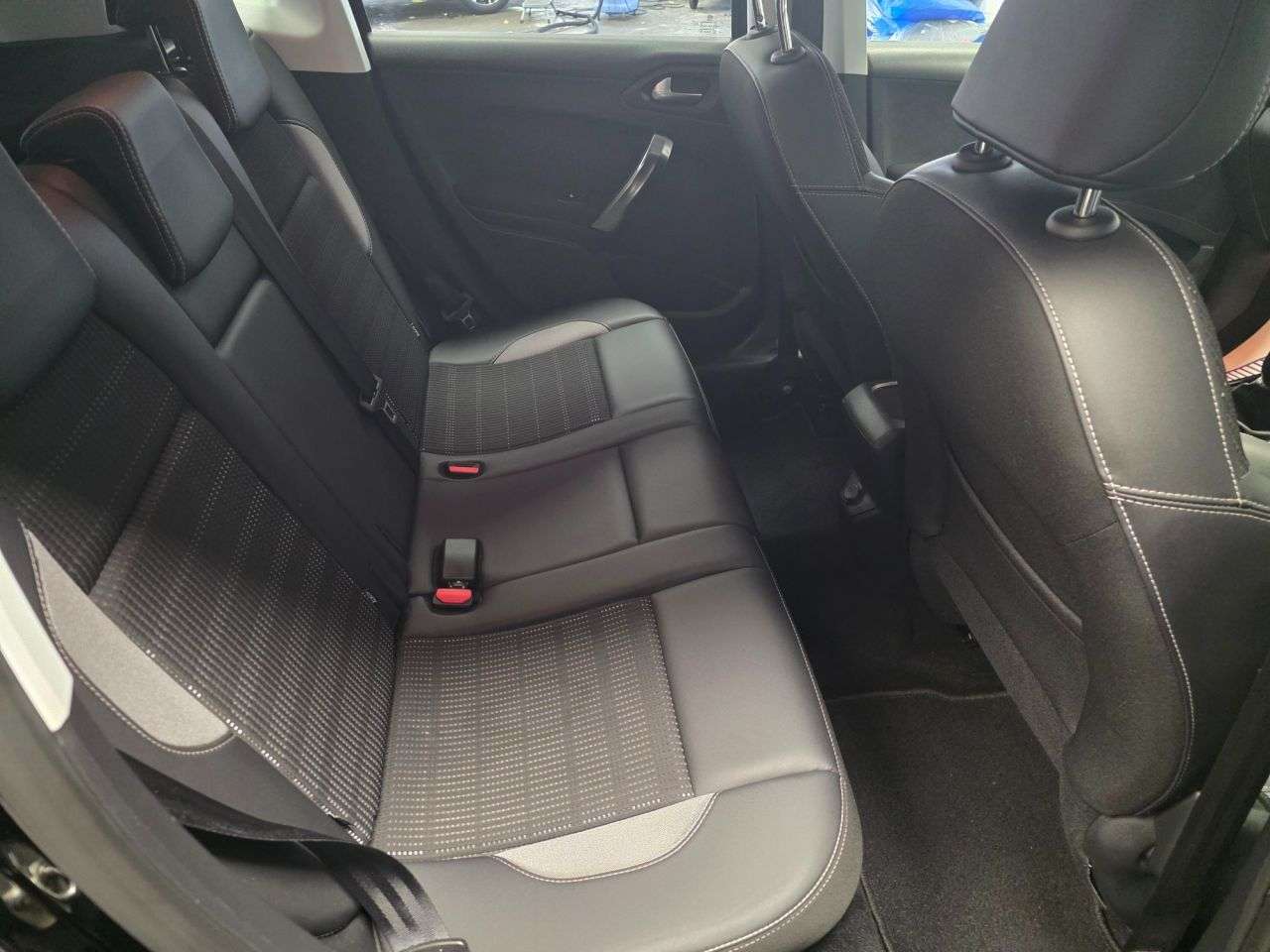 2016 PEUGEOT 2008 2016 PEUGEOT 2008
