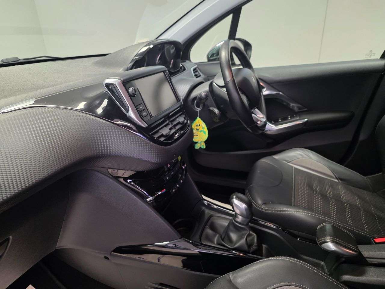 2016 PEUGEOT 2008 2016 PEUGEOT 2008