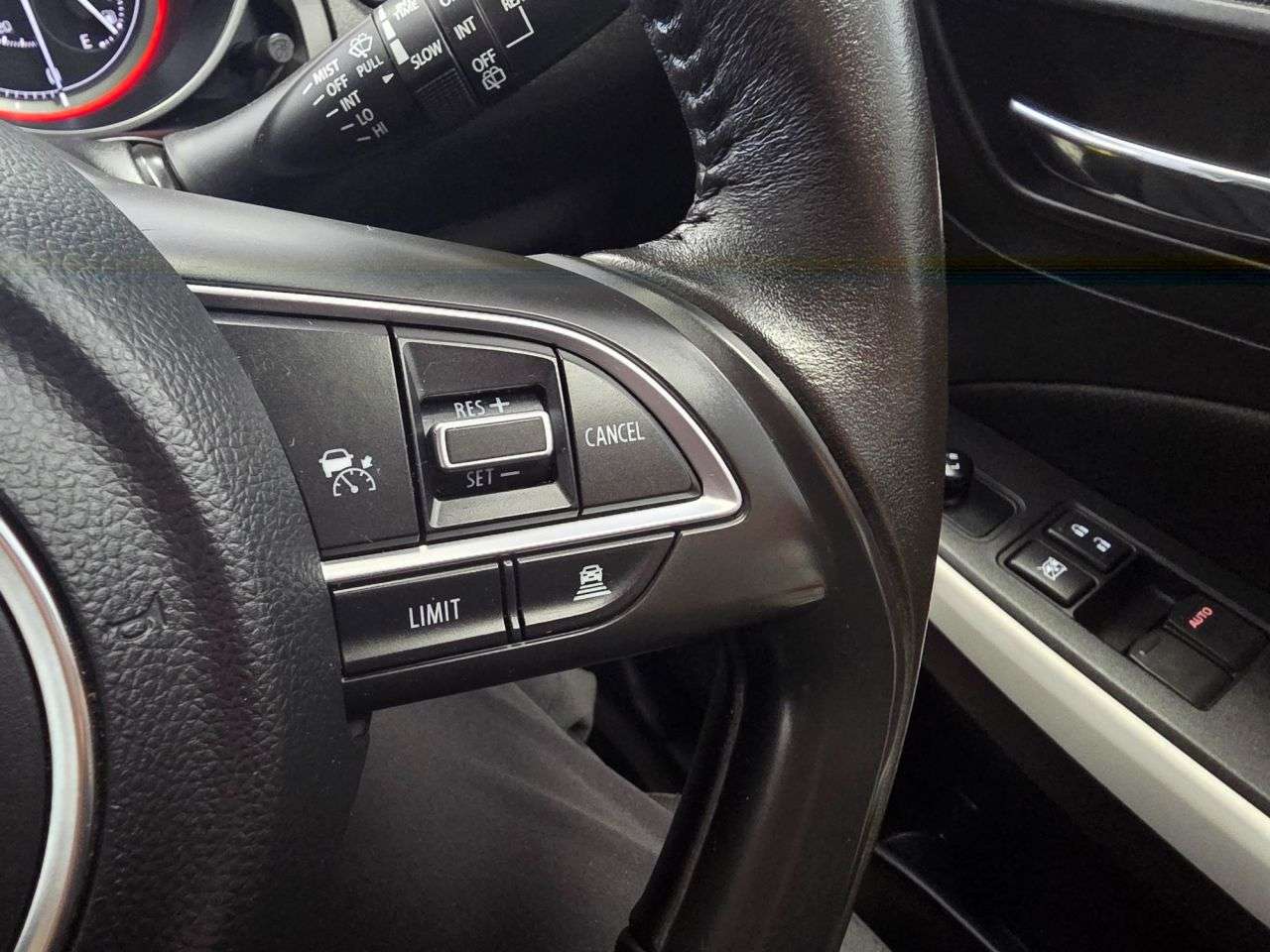 2023 SUZUKI SWIFT 2023 SUZUKI SWIFT