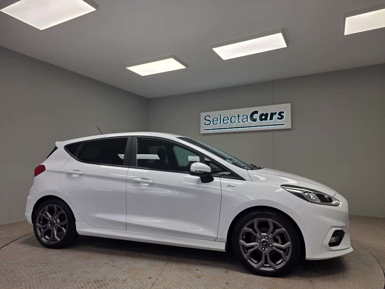 A 2021 FORD FIESTA 1.0T EcoBoost ST-Line Edition Hatchback 5dr Petrol Manual Euro 6 (s/s) (95 A 2021 FORD FIESTA 1.0T EcoBoost ST-Line Edition Hatchback 5dr Petrol Manual Euro 6 (s/s) (95