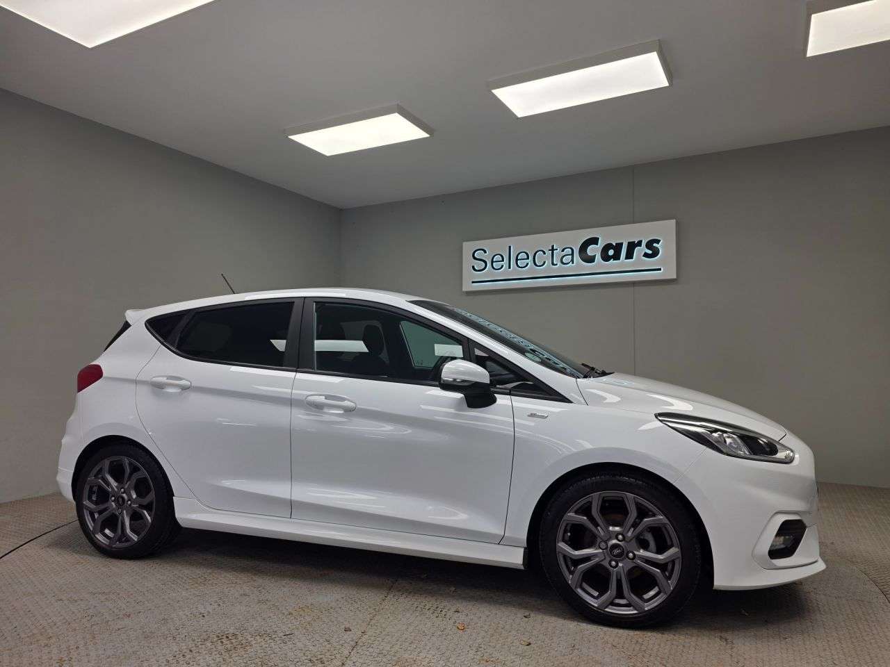 A 2021 FORD FIESTA 1.0T EcoBoost ST-Line Edition Hatchback 5dr Petrol Manual Euro 6 (s/s) (95 A 2021 FORD FIESTA 1.0T EcoBoost ST-Line Edition Hatchback 5dr Petrol Manual Euro 6 (s/s) (95