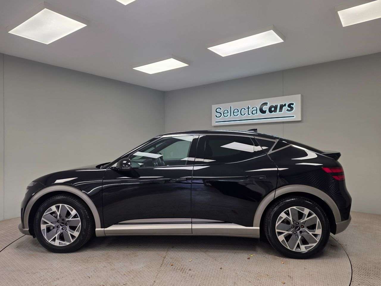 2022 GENESIS GV60 2022 GENESIS GV60