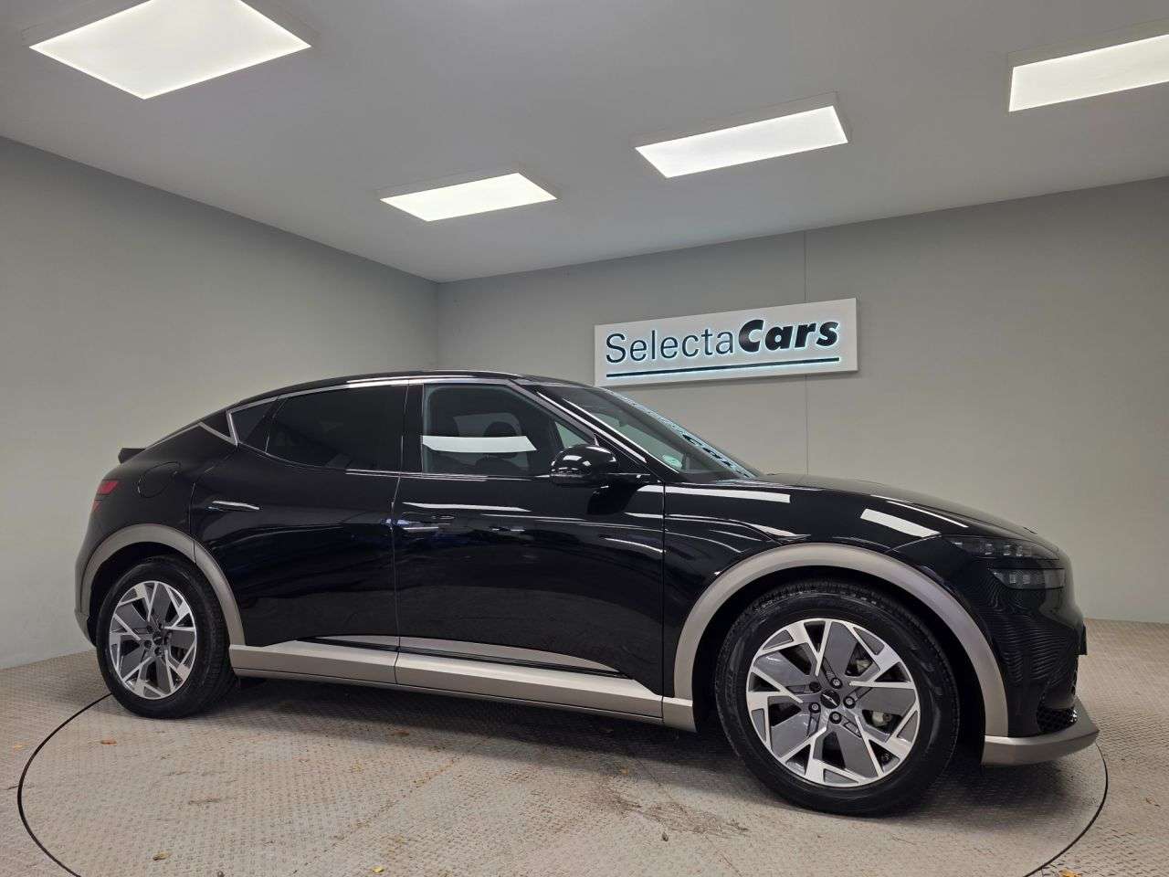 2022 GENESIS GV60 2022 GENESIS GV60