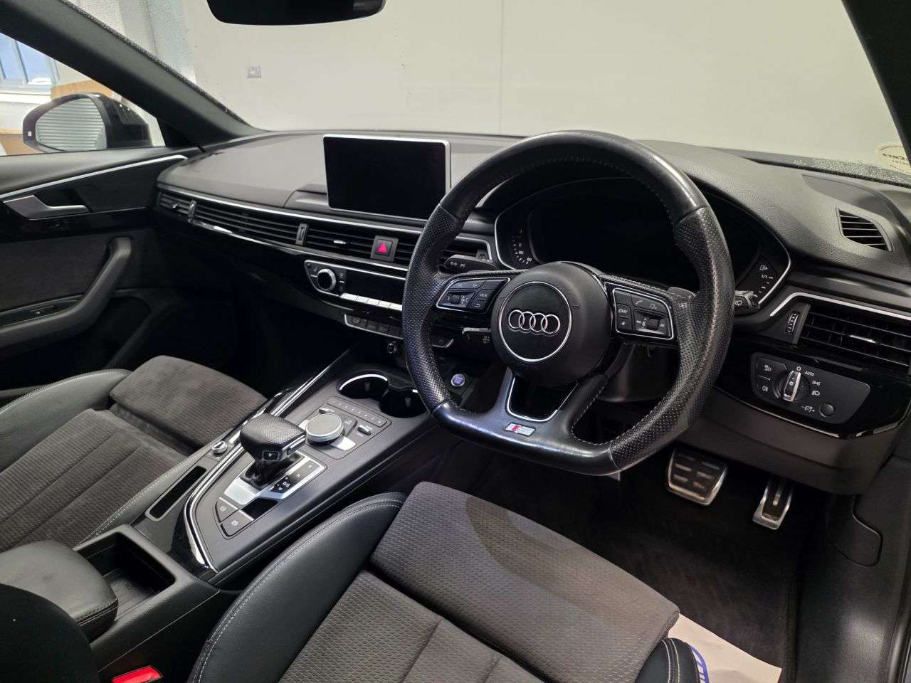 2019 AUDI A4 AVANT 2019 AUDI A4 AVANT