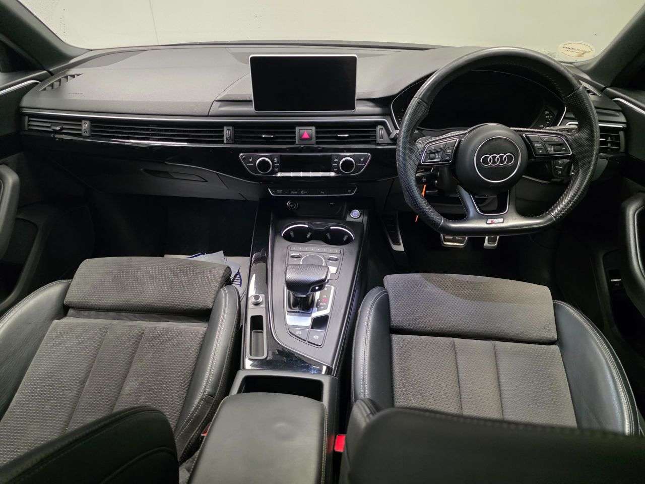 2019 AUDI A4 AVANT 2019 AUDI A4 AVANT