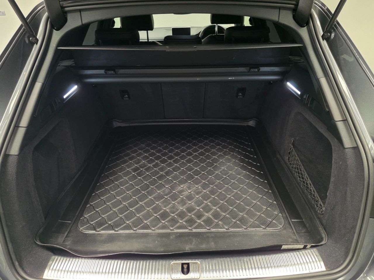 2019 AUDI A4 AVANT 2019 AUDI A4 AVANT