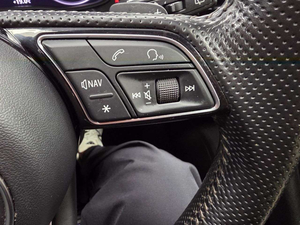 2019 AUDI A4 AVANT 2019 AUDI A4 AVANT