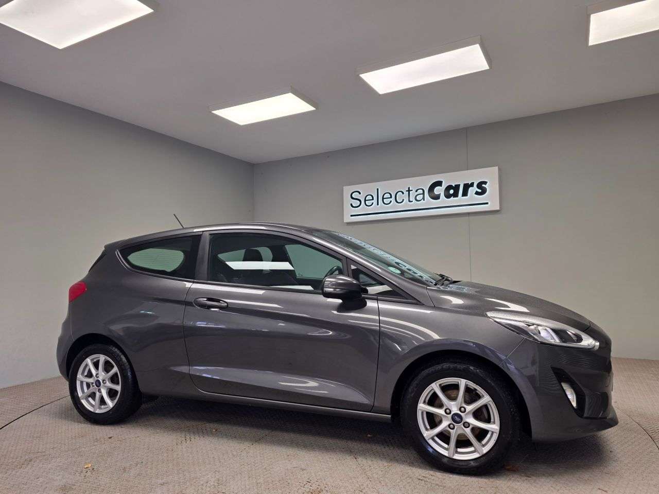 A 2019 FORD FIESTA 1.1 Ti-VCT Zetec Hatchback 3dr Petrol Manual Euro 6 (s/s) (85 ps) A 2019 FORD FIESTA 1.1 Ti-VCT Zetec Hatchback 3dr Petrol Manual Euro 6 (s/s) (85 ps)