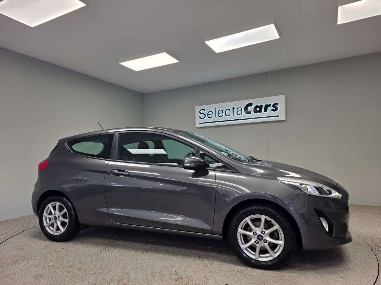 A 2019 FORD FIESTA 1.1 Ti-VCT Zetec Hatchback 3dr Petrol Manual Euro 6 (s/s) (85 ps) A 2019 FORD FIESTA 1.1 Ti-VCT Zetec Hatchback 3dr Petrol Manual Euro 6 (s/s) (85 ps)