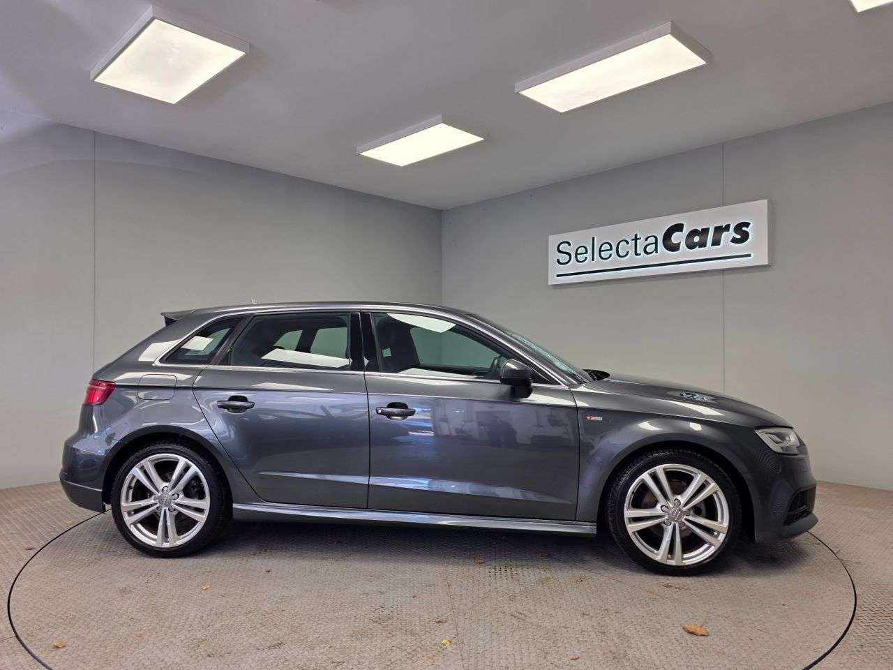 2018 AUDI A3 2018 AUDI A3